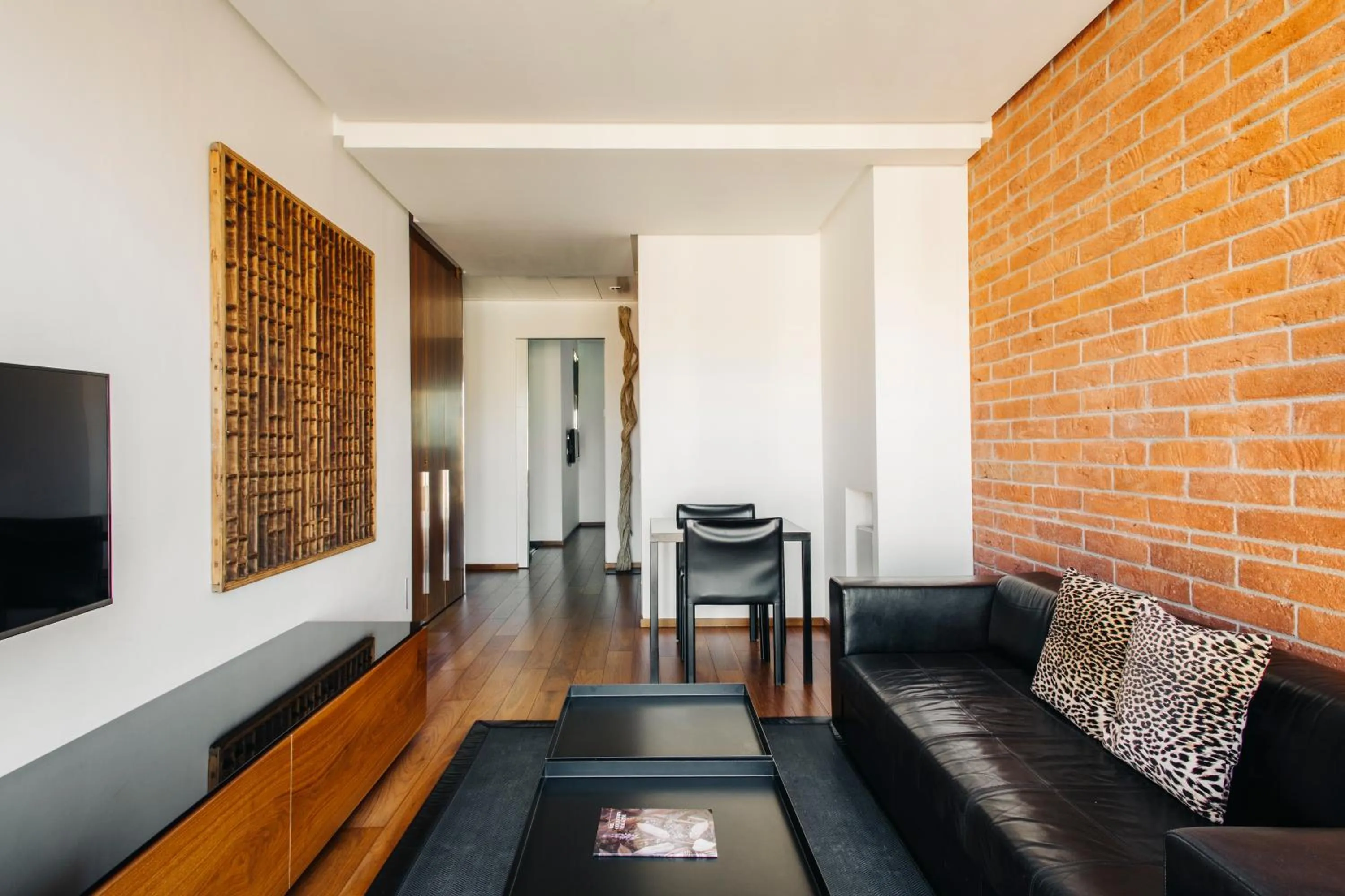 Living room in Suites Avenue