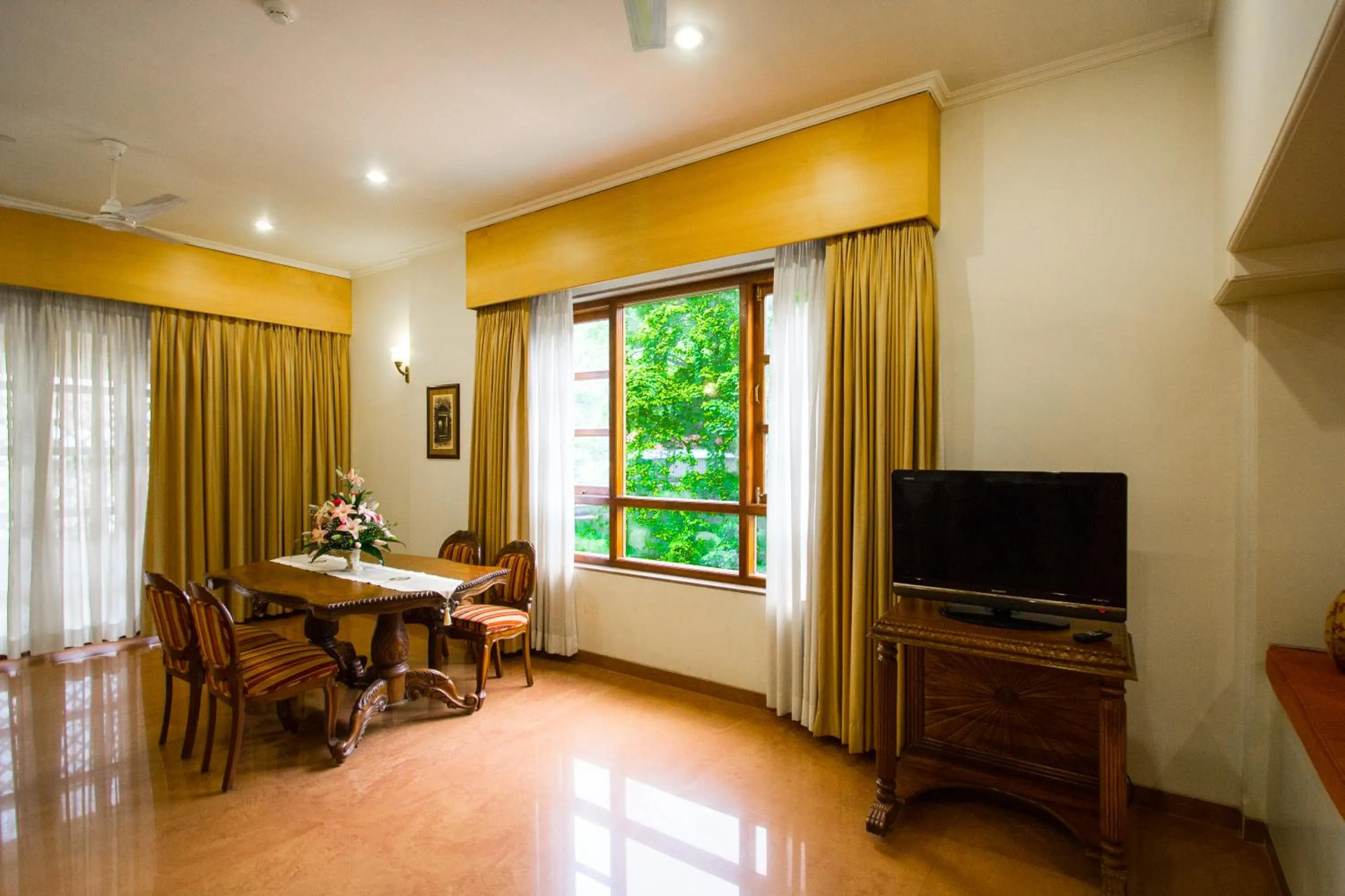 TV and multimedia in Chances Resort and Casino An Indy Resort