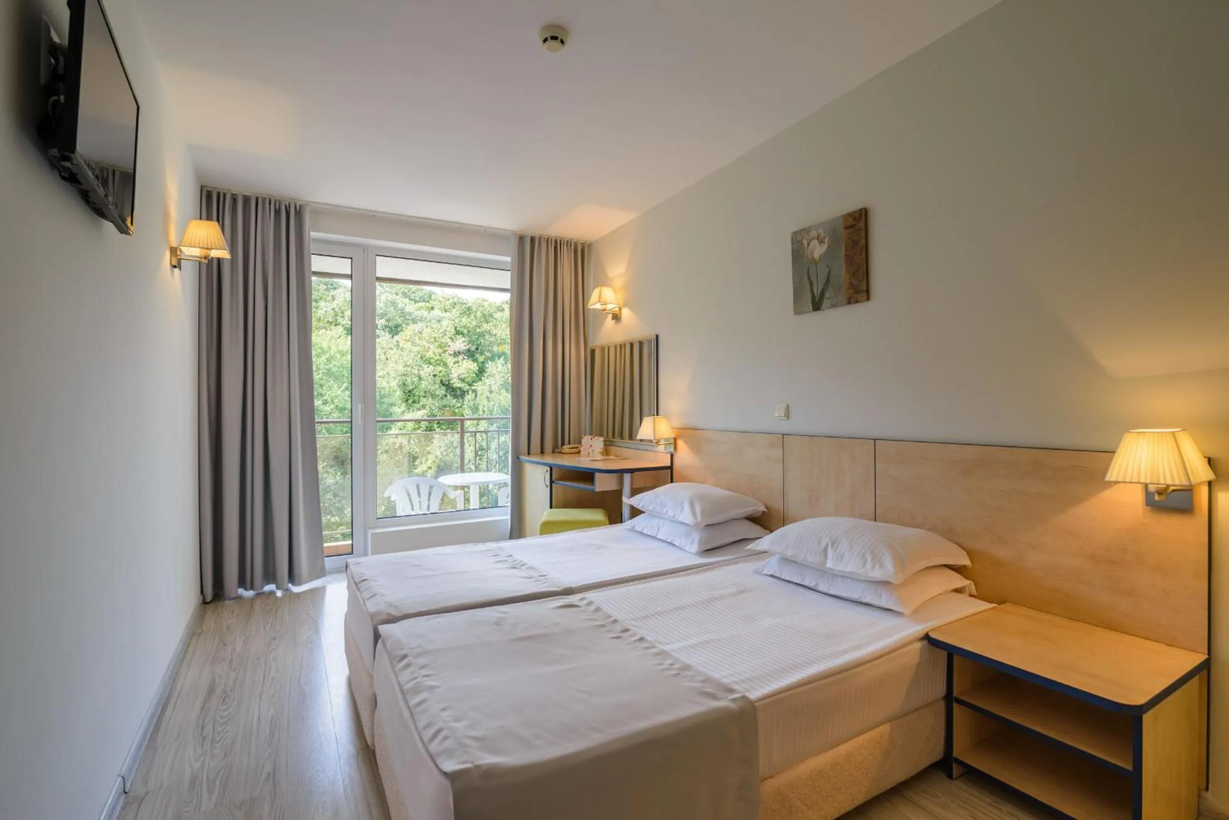 Photo of the whole room, Bed in Madara Park Hotel - All Inclusive