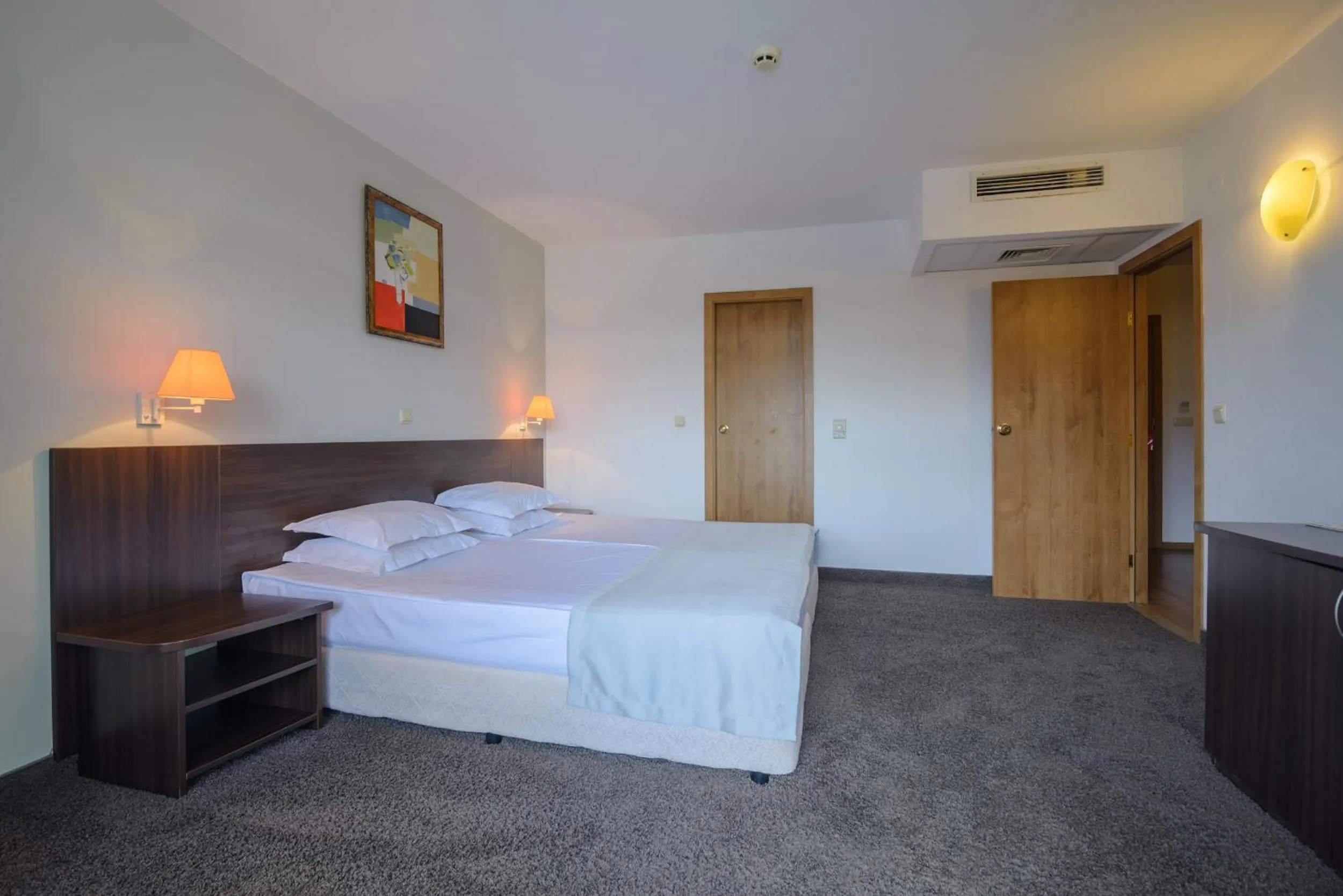 Bedroom, Bed in Madara Park Hotel - All Inclusive