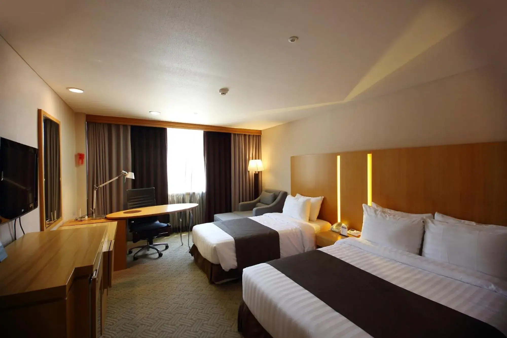 Bed in Ramada by Wyndham Songdo Bed in Ramada by Wyndham Songdo
