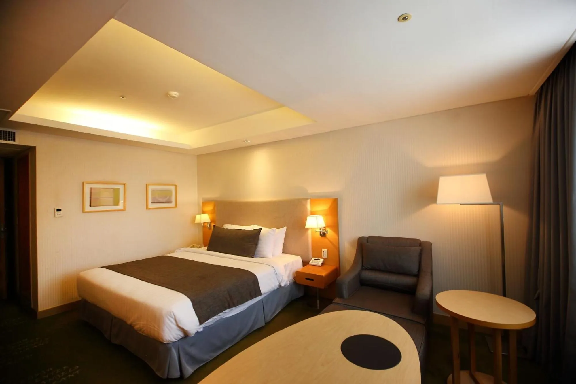 Bed in Ramada by Wyndham Songdo