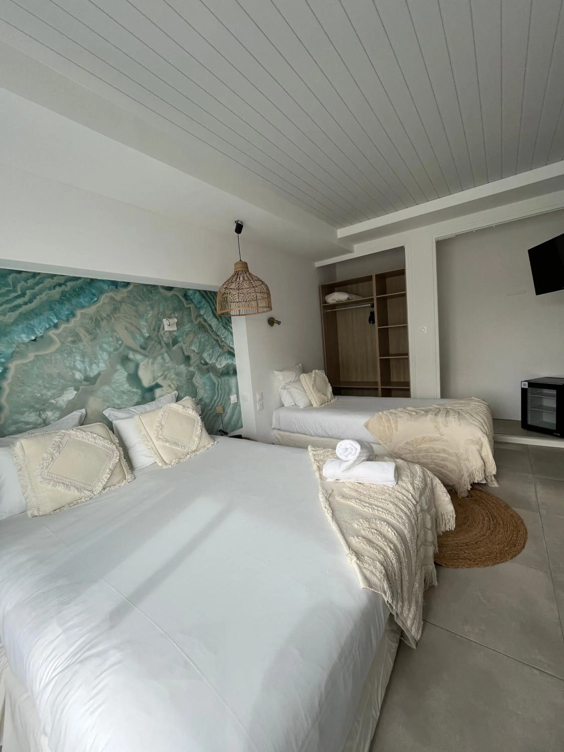 Bed in Hôtel Les Sables - Urban Style - by Logis Hotels