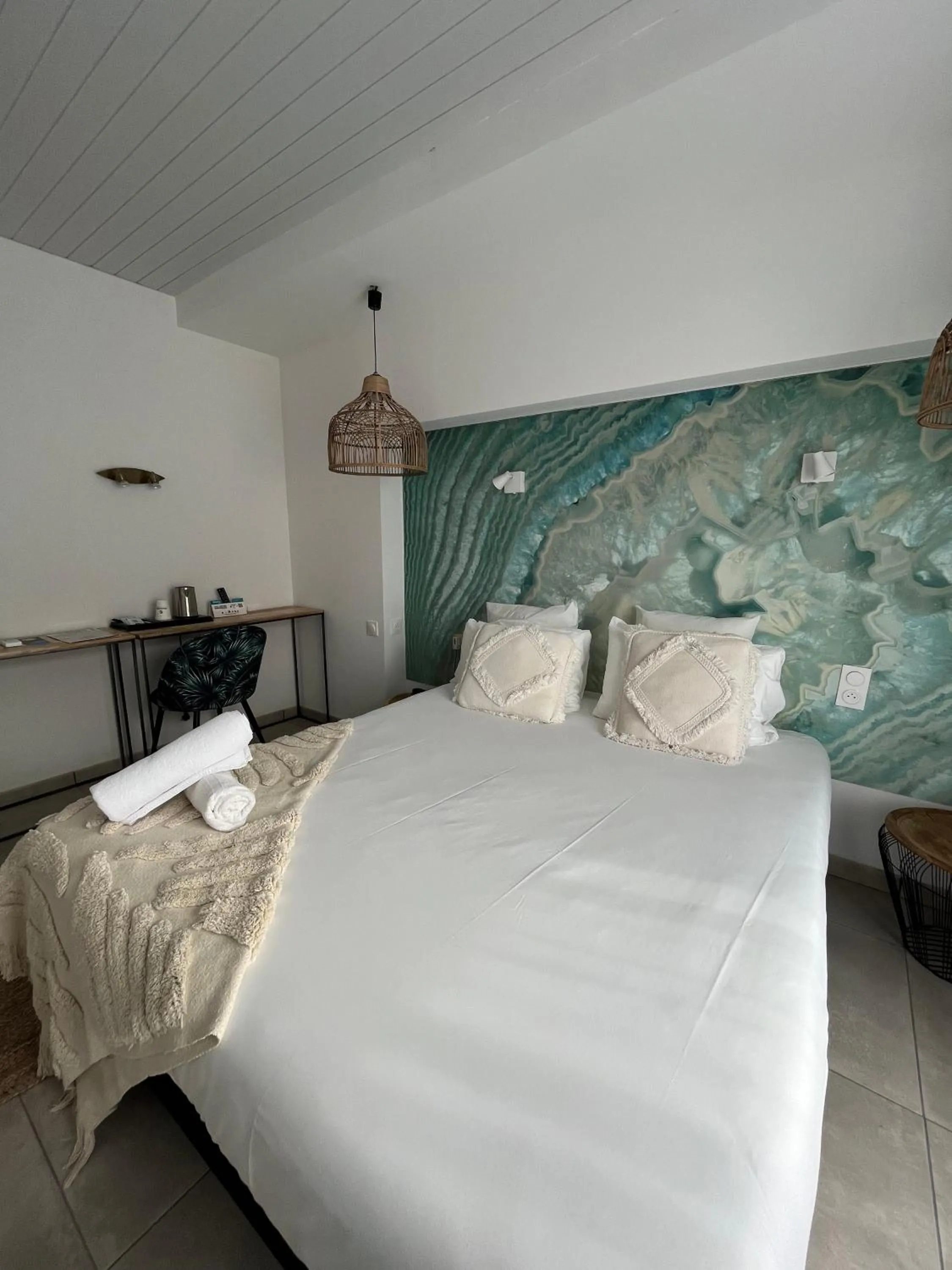 Bed in Hôtel Les Sables - Urban Style - by Logis Hotels