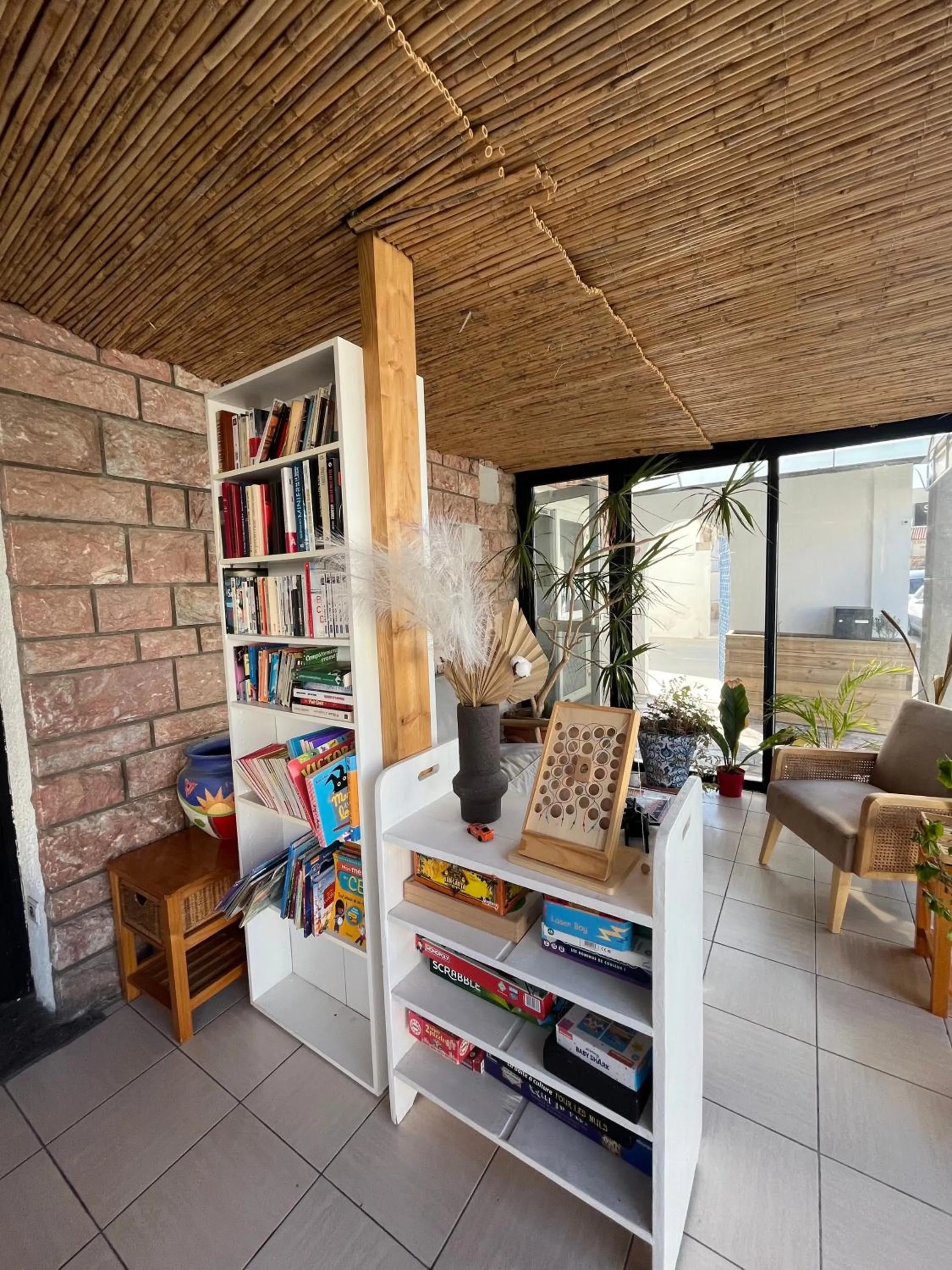 Game Room in Hôtel Les Sables - Urban Style - by Logis Hotels