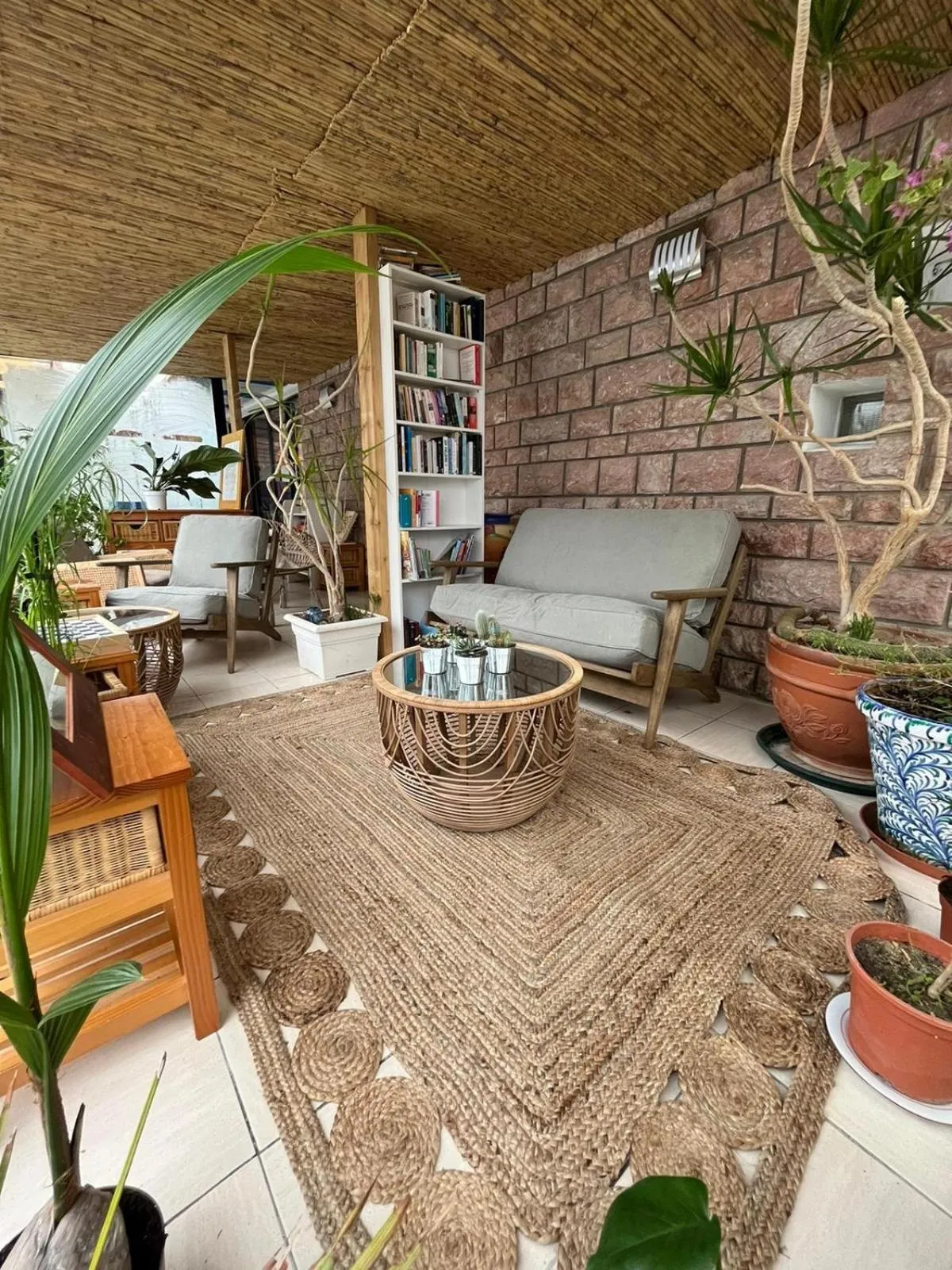 Game Room in Hôtel Les Sables - Urban Style - by Logis Hotels