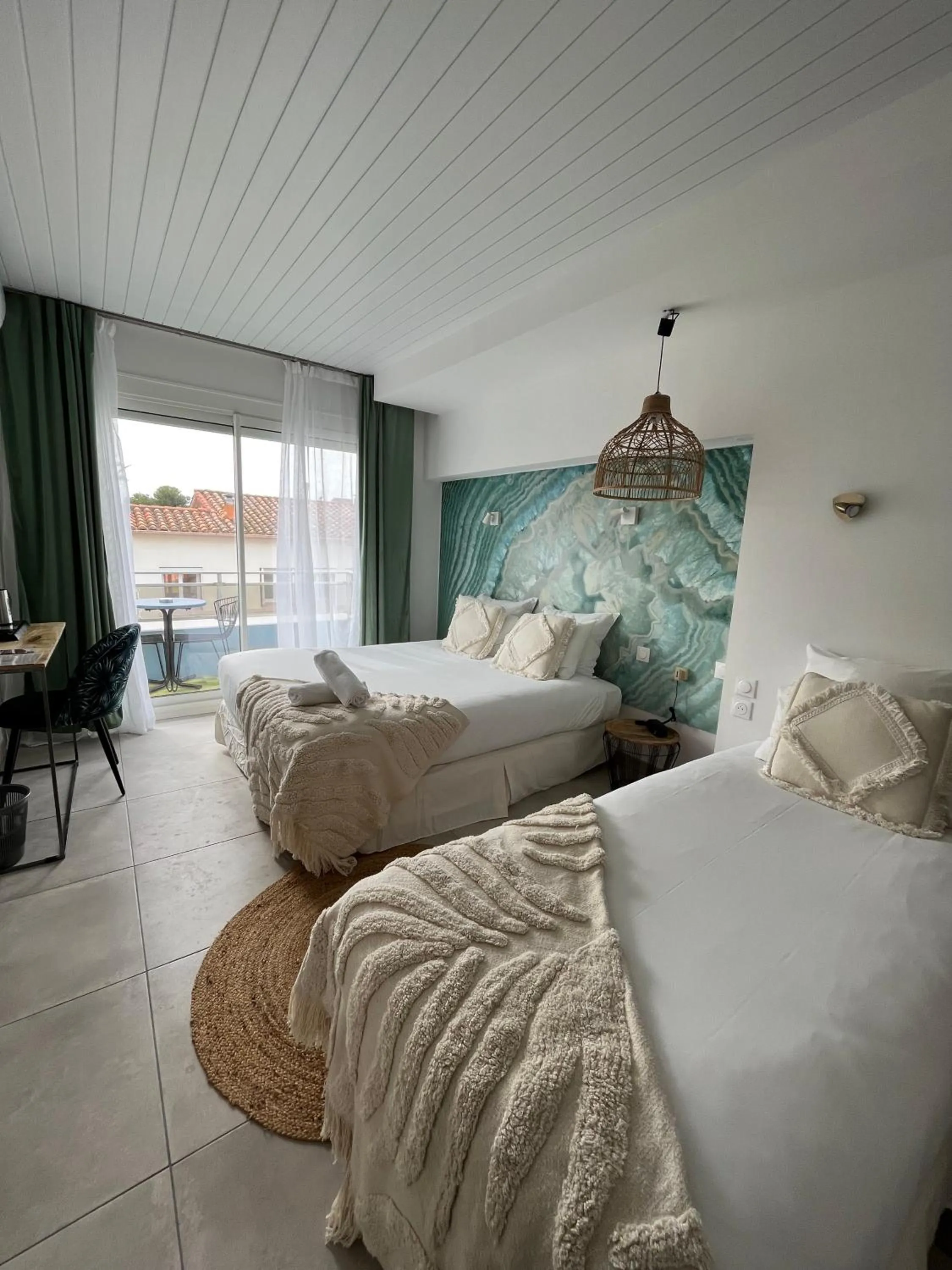 Bed in Hôtel Les Sables - Urban Style - by Logis Hotels