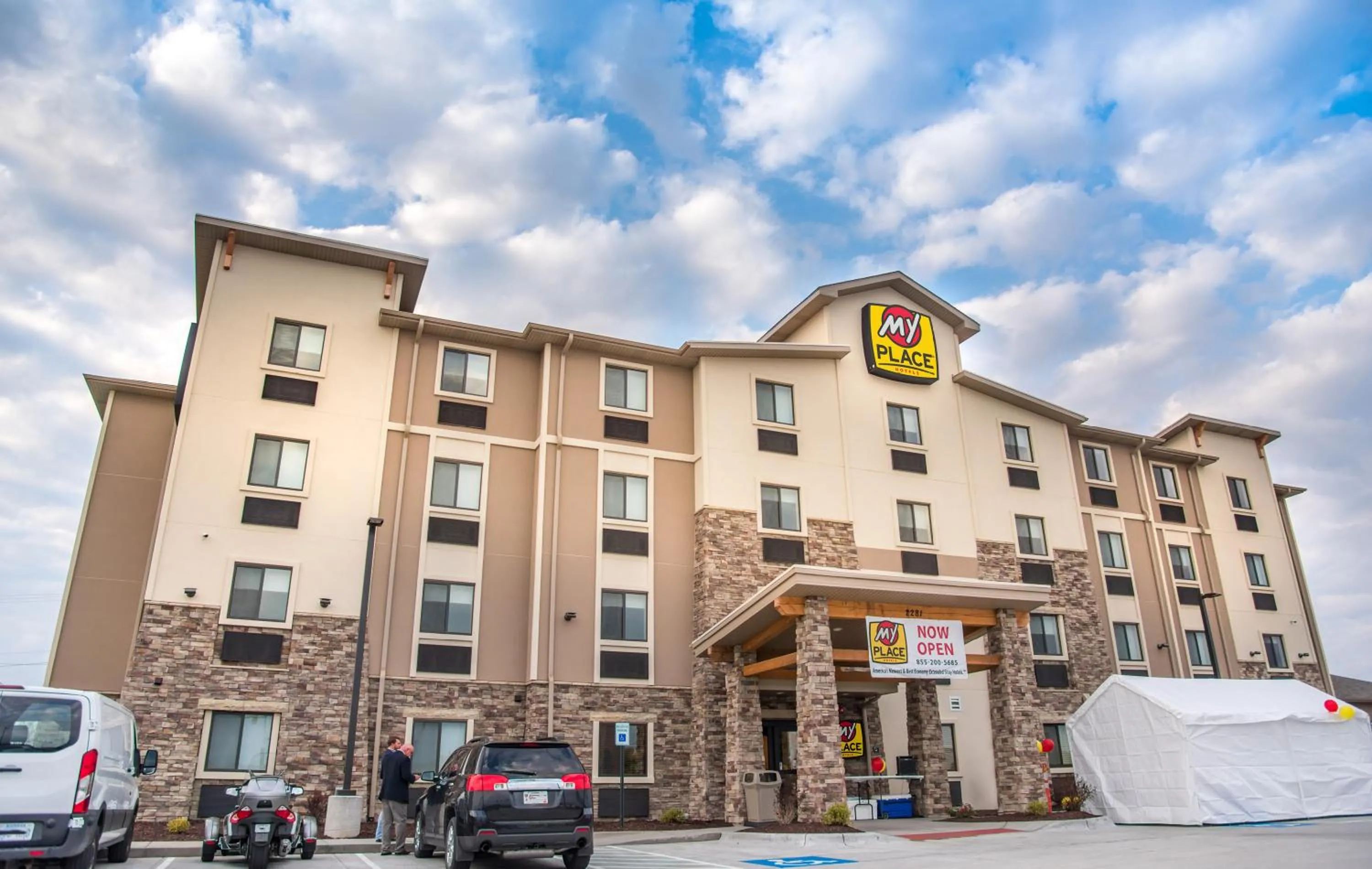 Property building in My Place Hotel-Council Bluffs/Omaha East, IA