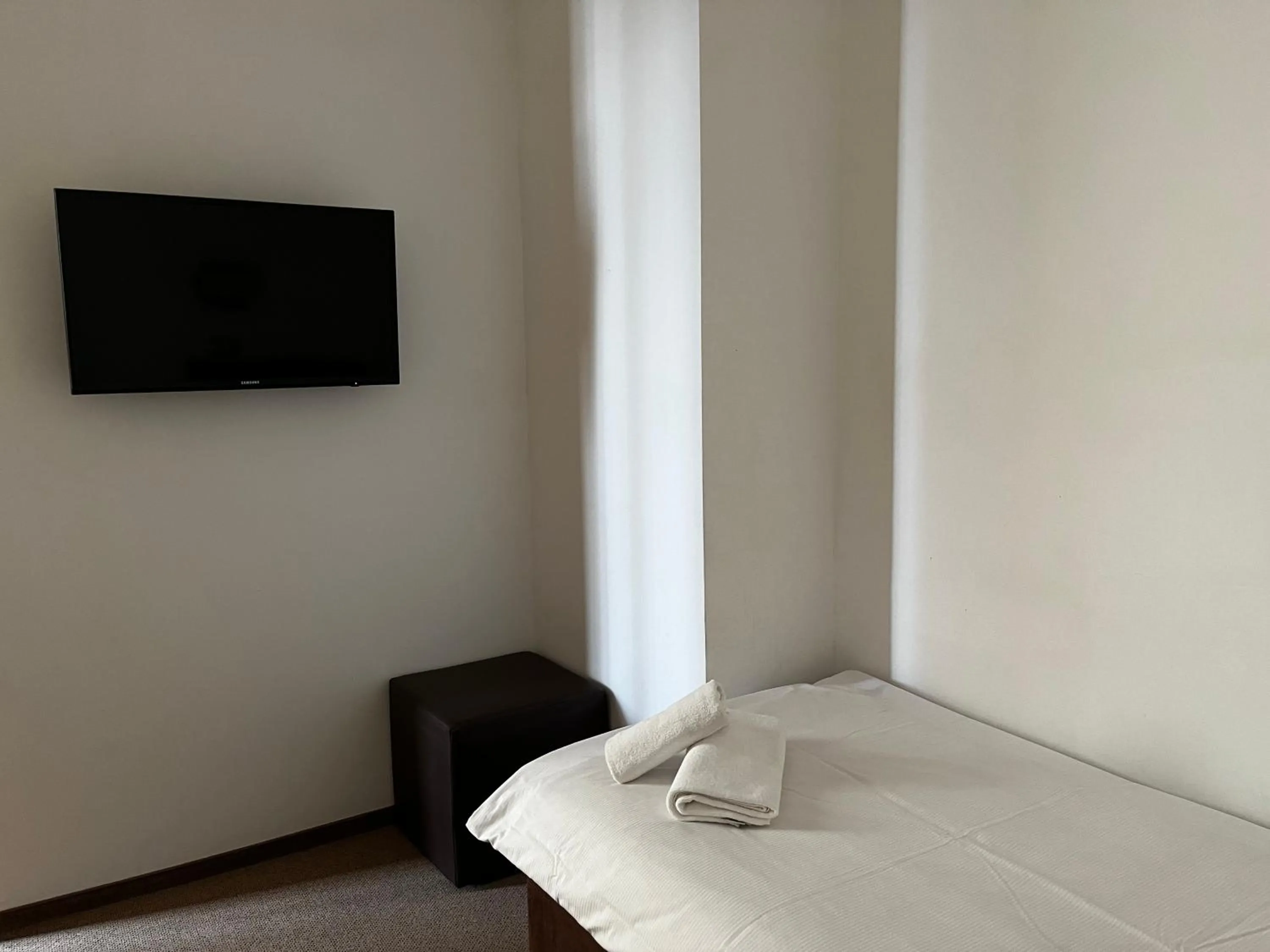 TV and multimedia, Bed in Nereus Park Hotel