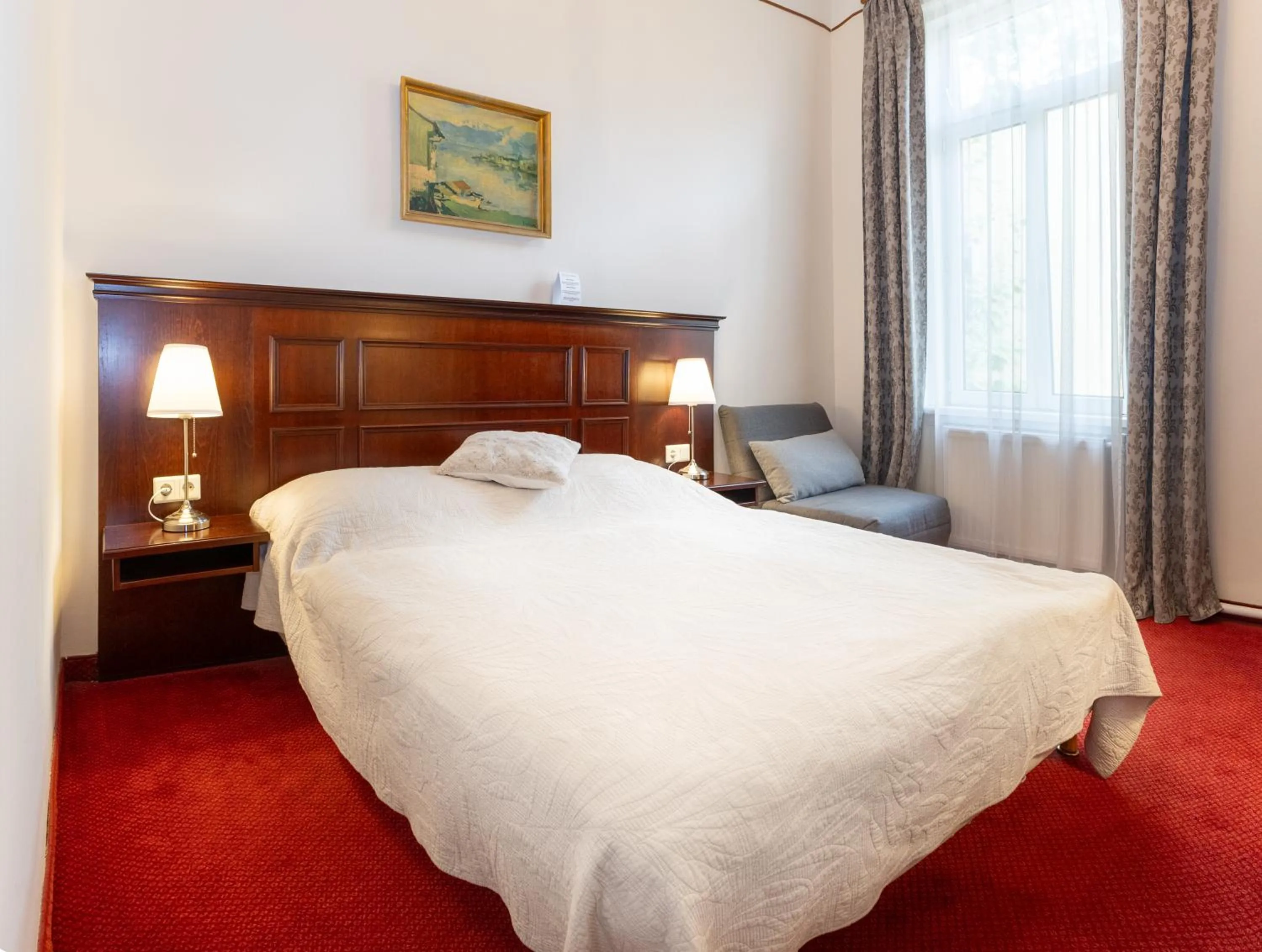 Photo of the whole room, Bed in Hotel Viktoria Schönbrunn