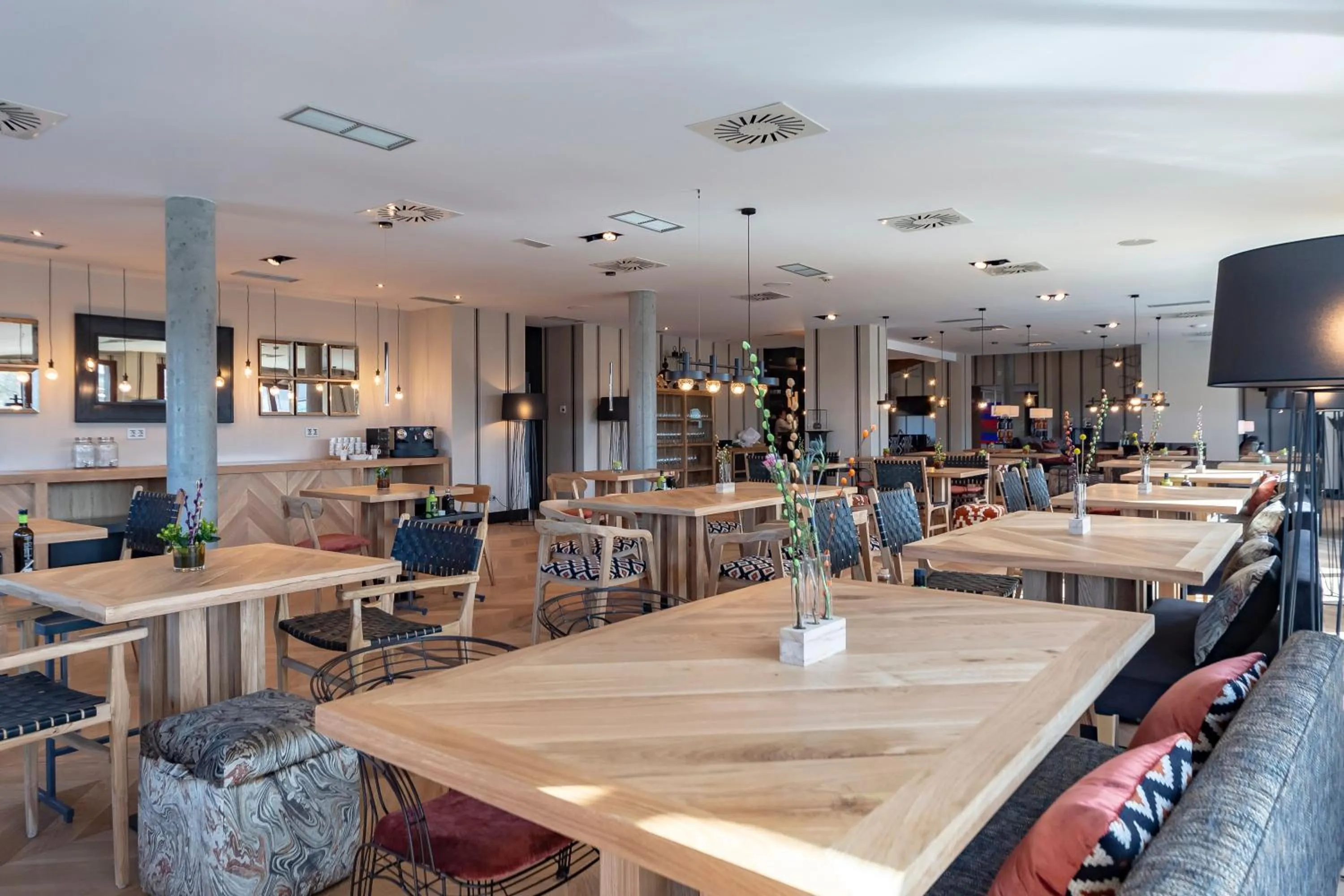 Restaurant/places to eat in ARTIEM Asturias