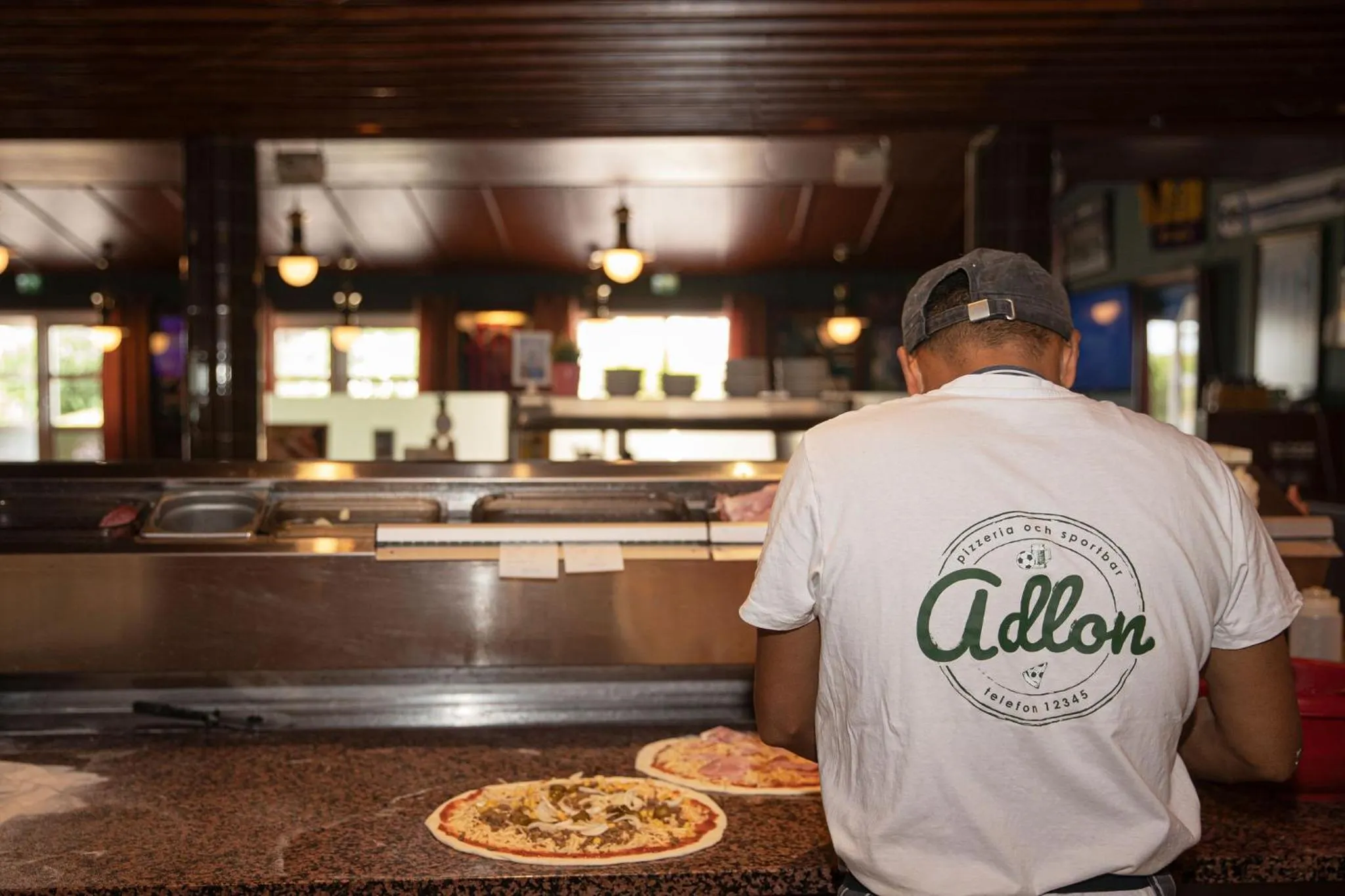 Restaurant/places to eat in Hotel Adlon