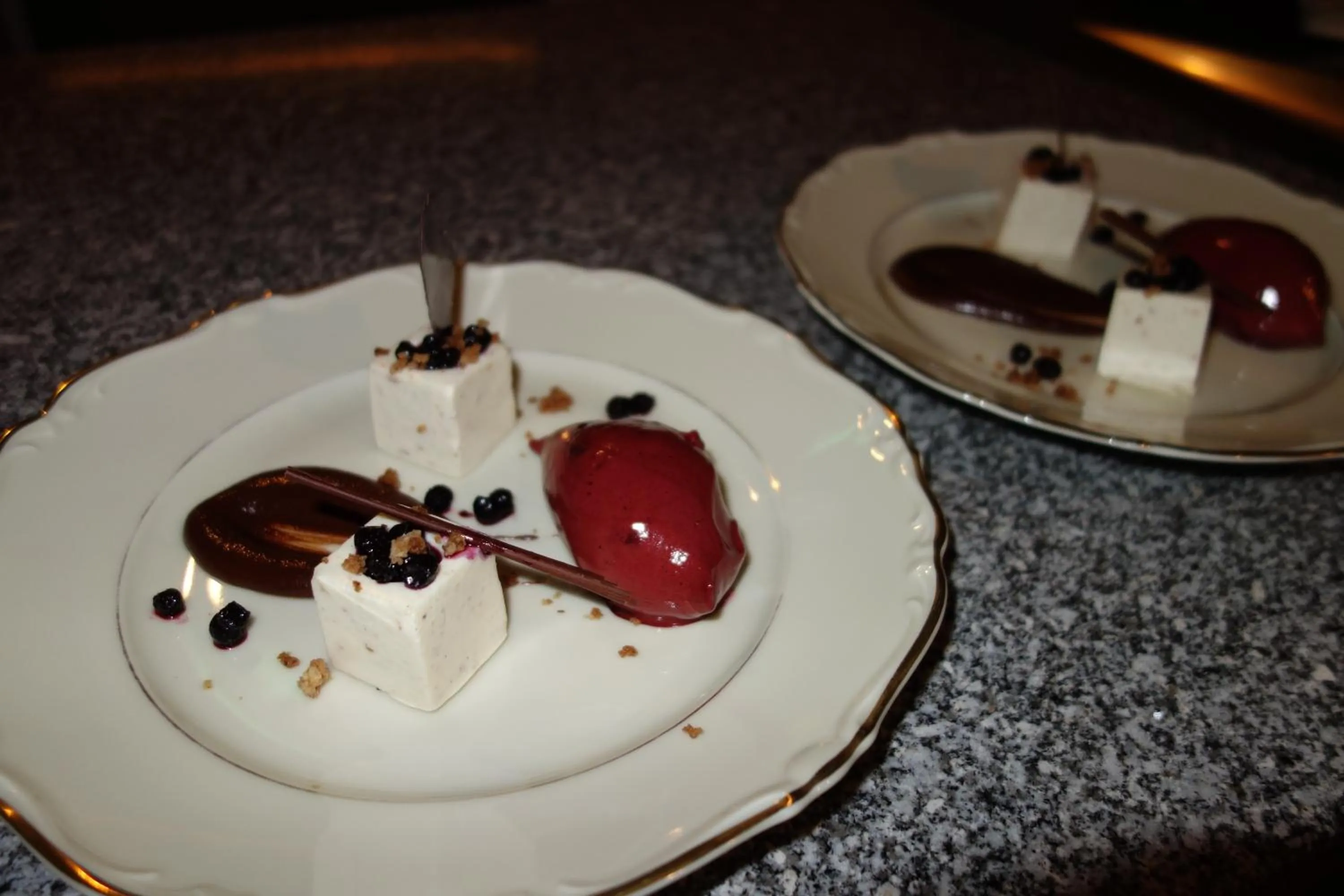 Restaurant/places to eat in Kastanjelund