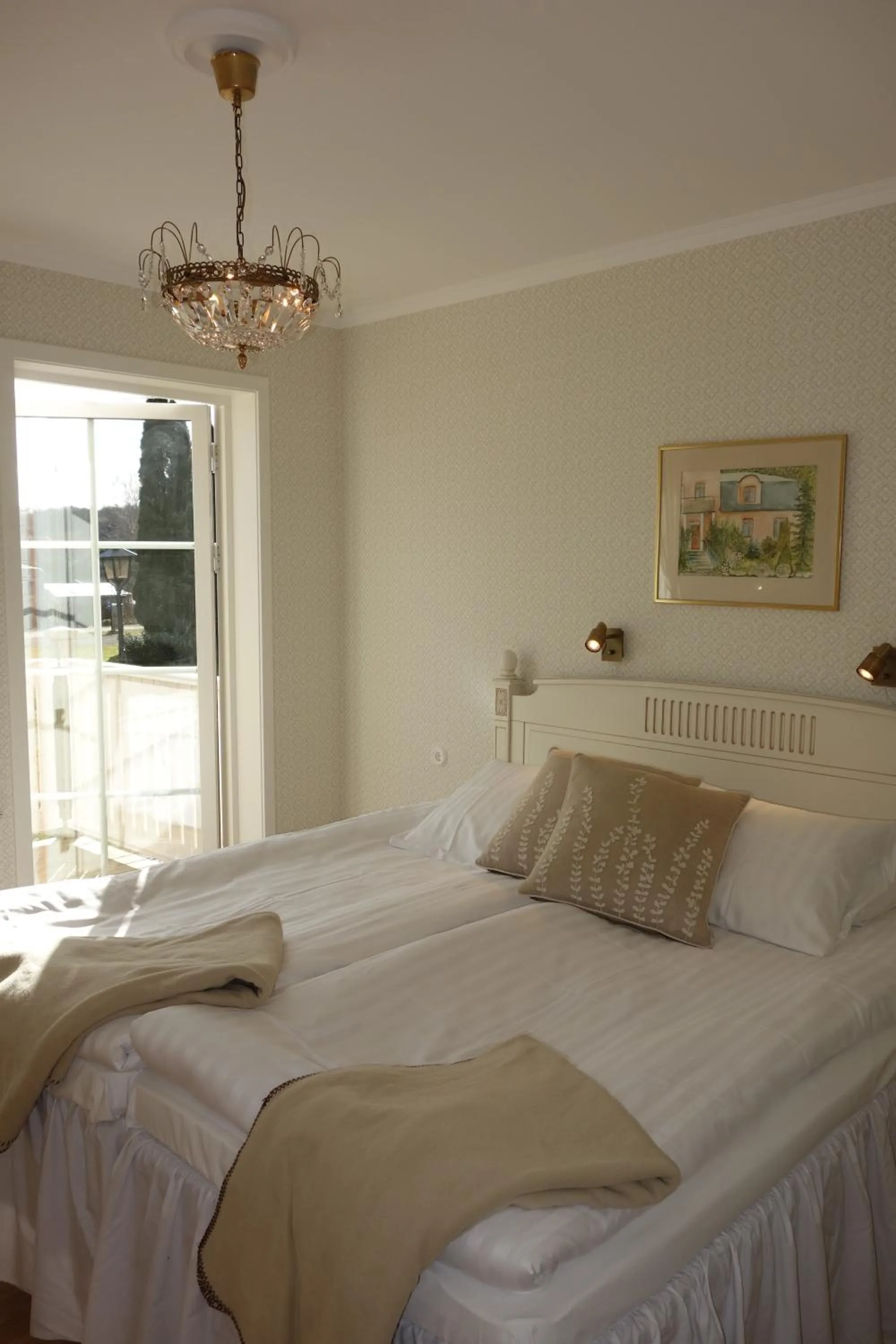 Bedroom, Bed in Kastanjelund