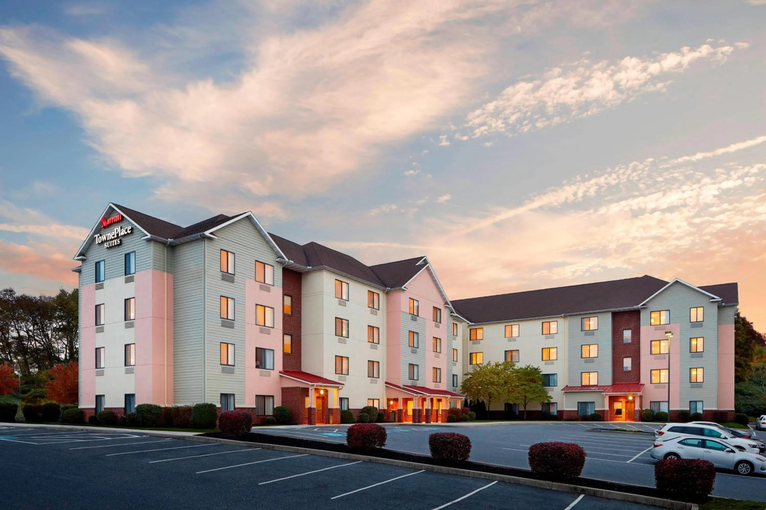 Property building in TownePlace Suites by Marriott Harrisburg Hershey