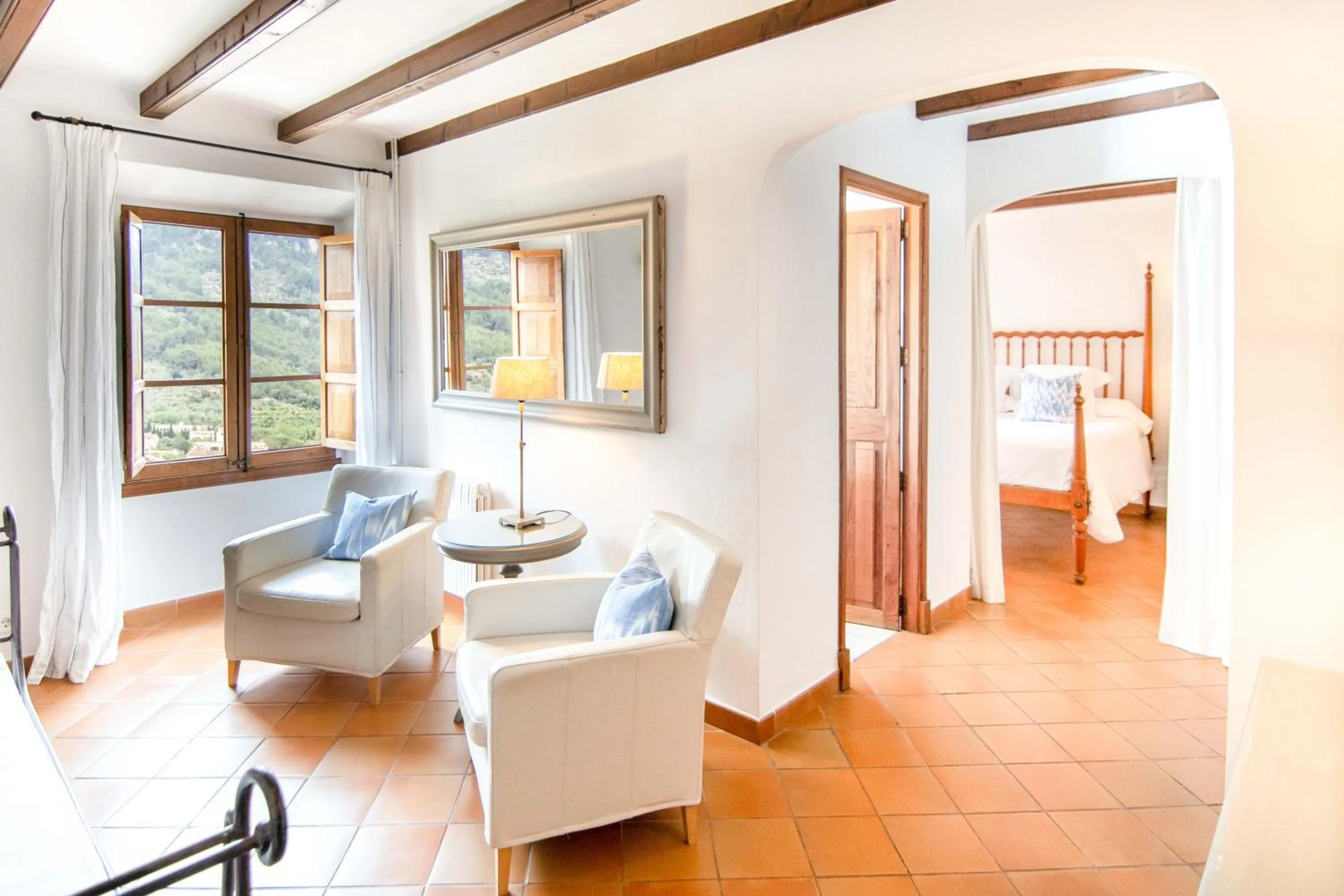 Photo of the whole room in Finca Ca'n Quatre