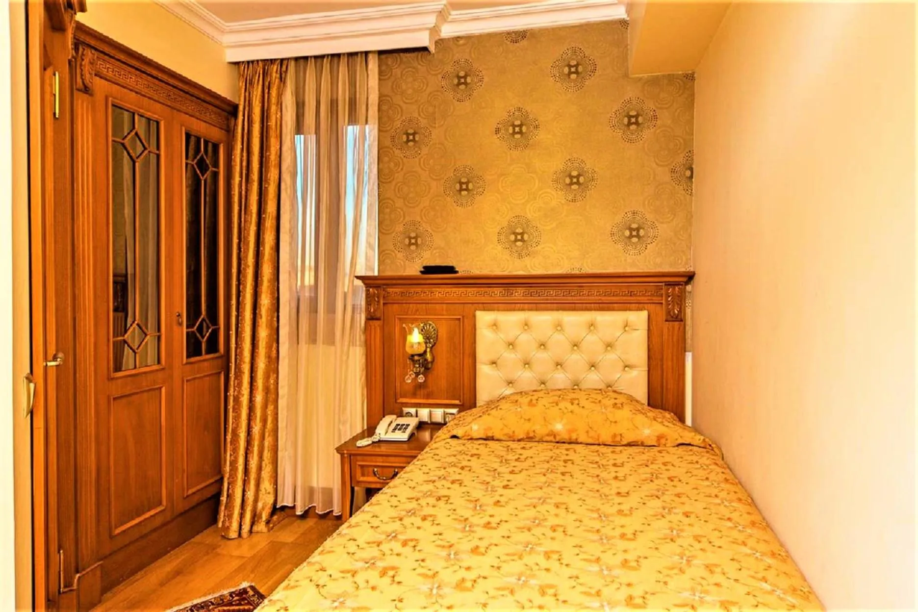 Photo of the whole room in Lausos Hotel Sultanahmet