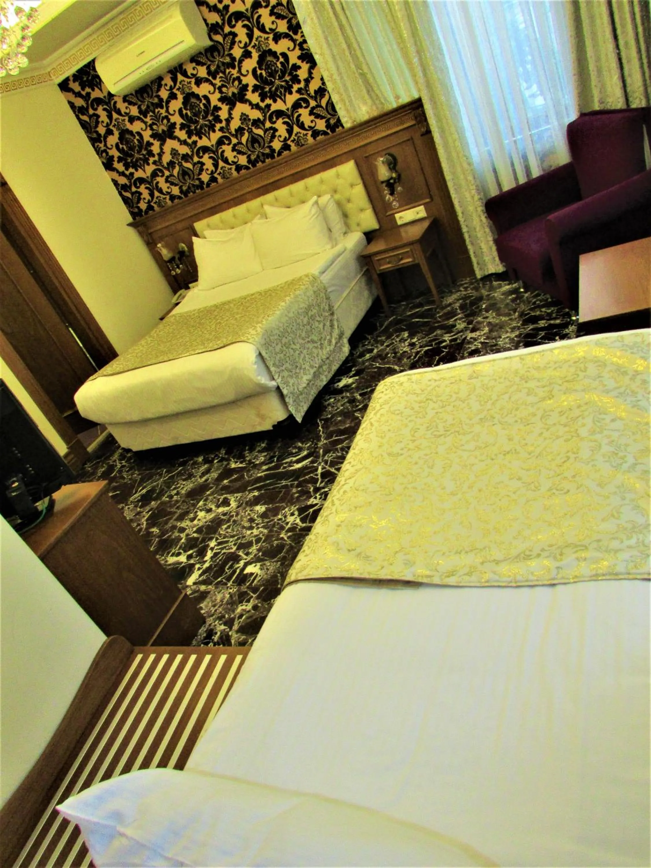 Photo of the whole room in Lausos Hotel Sultanahmet