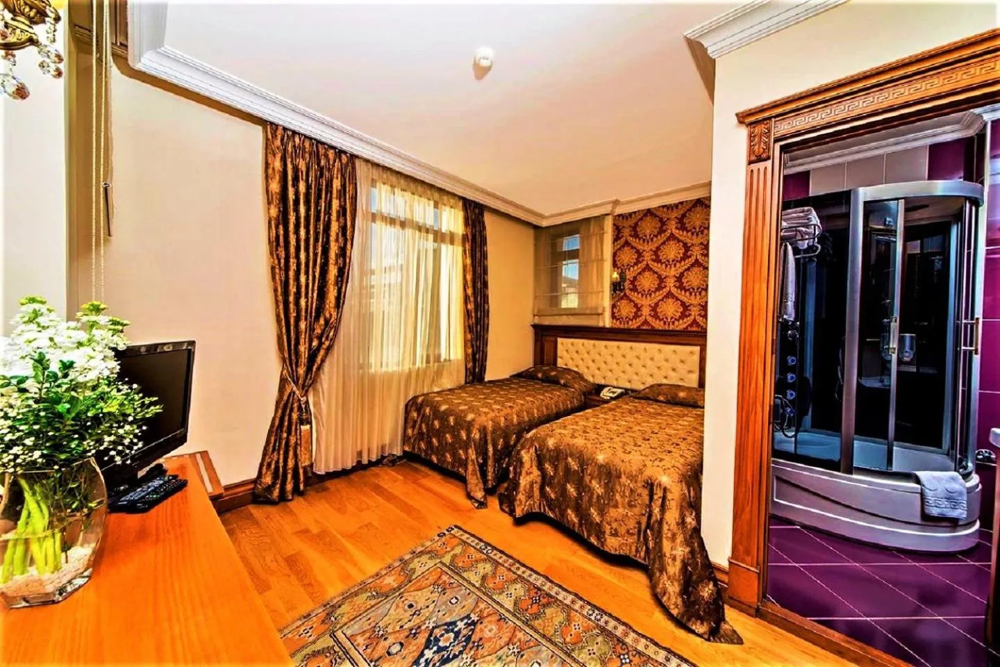 Photo of the whole room in Lausos Hotel Sultanahmet