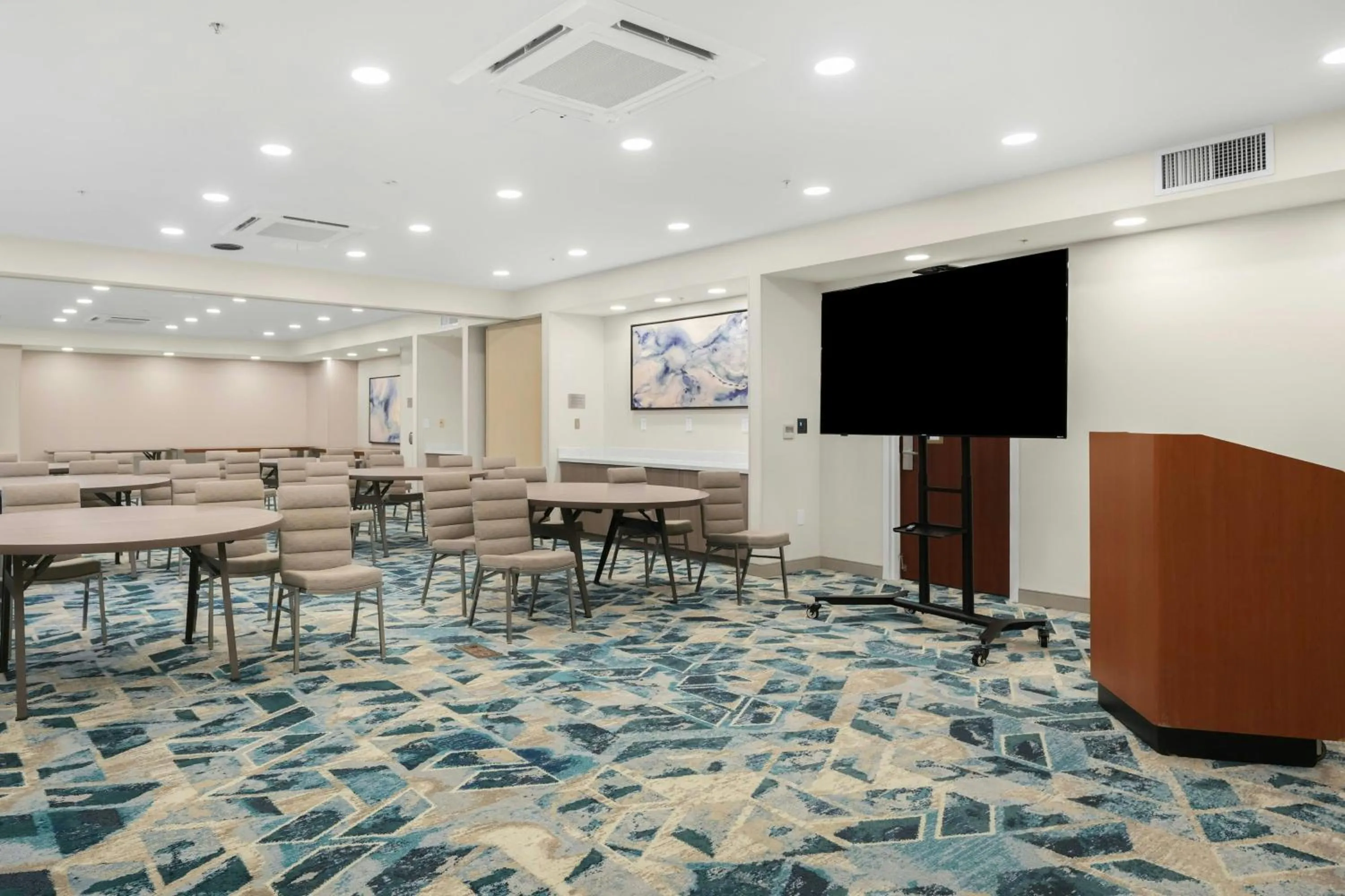 Meeting/conference room in Courtyard by Marriott Jacksonville Beach Oceanfront