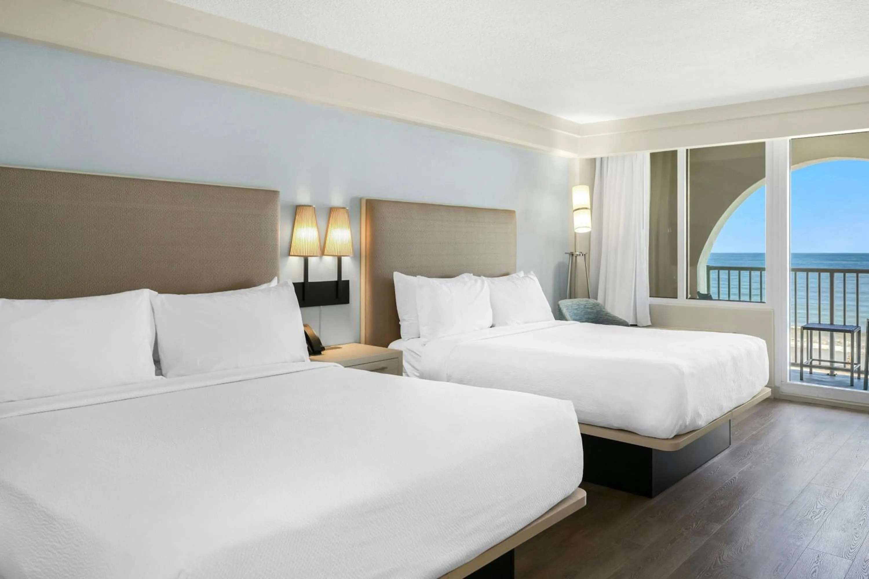 Photo of the whole room, Bed in Courtyard by Marriott Jacksonville Beach Oceanfront