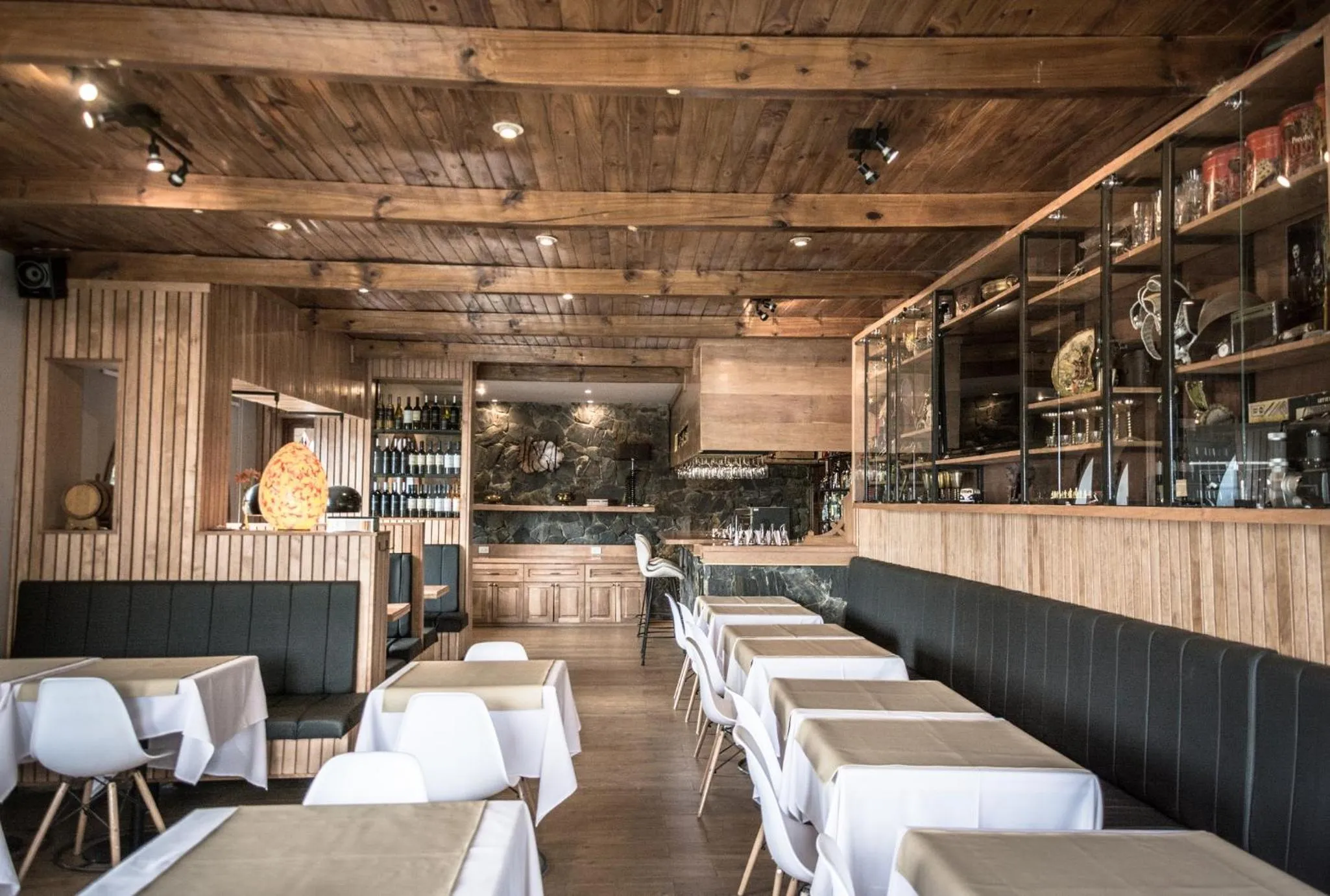 Restaurant/places to eat in Hosteria y Restaurante America