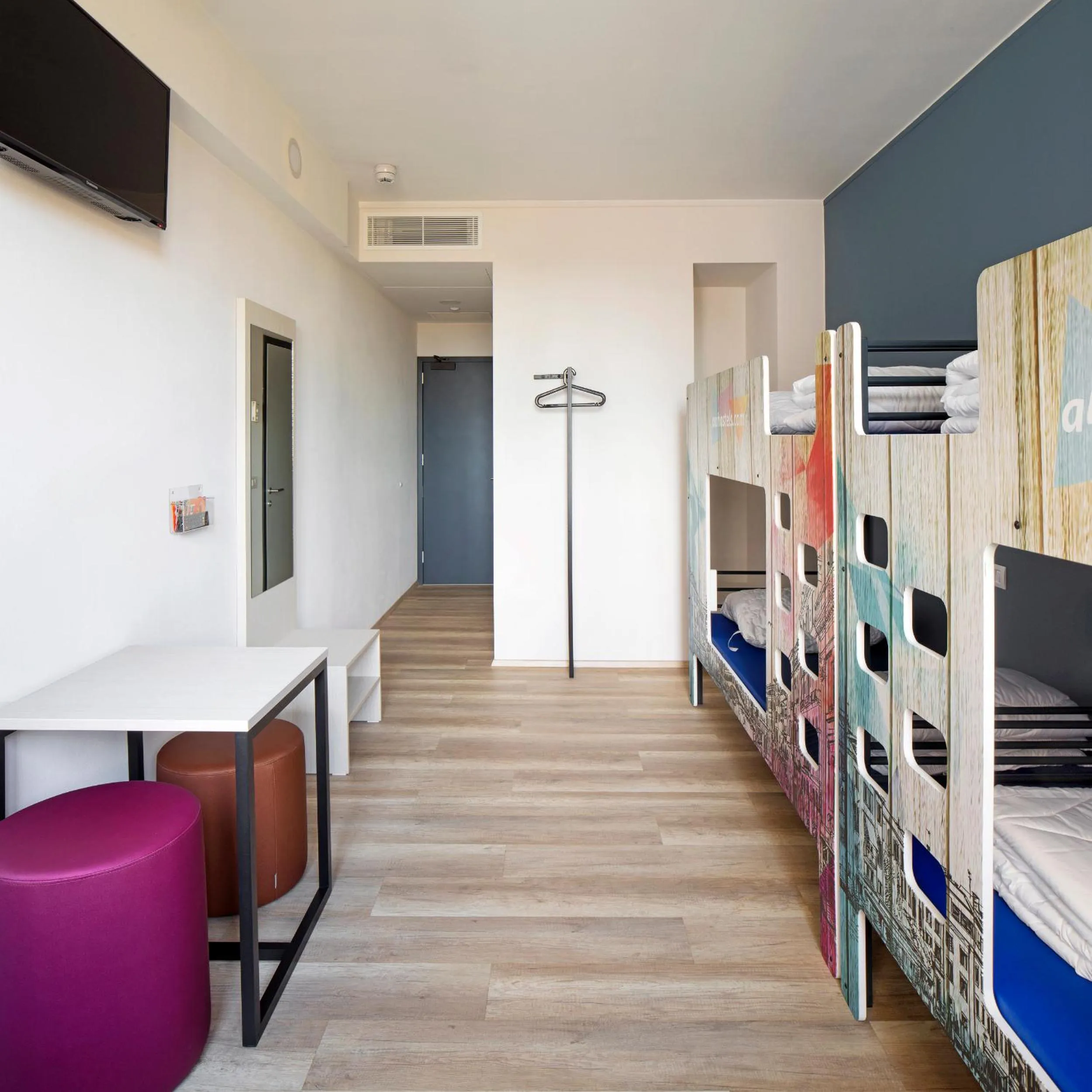 TV and multimedia, Bed in a&o Bremen Hauptbahnhof