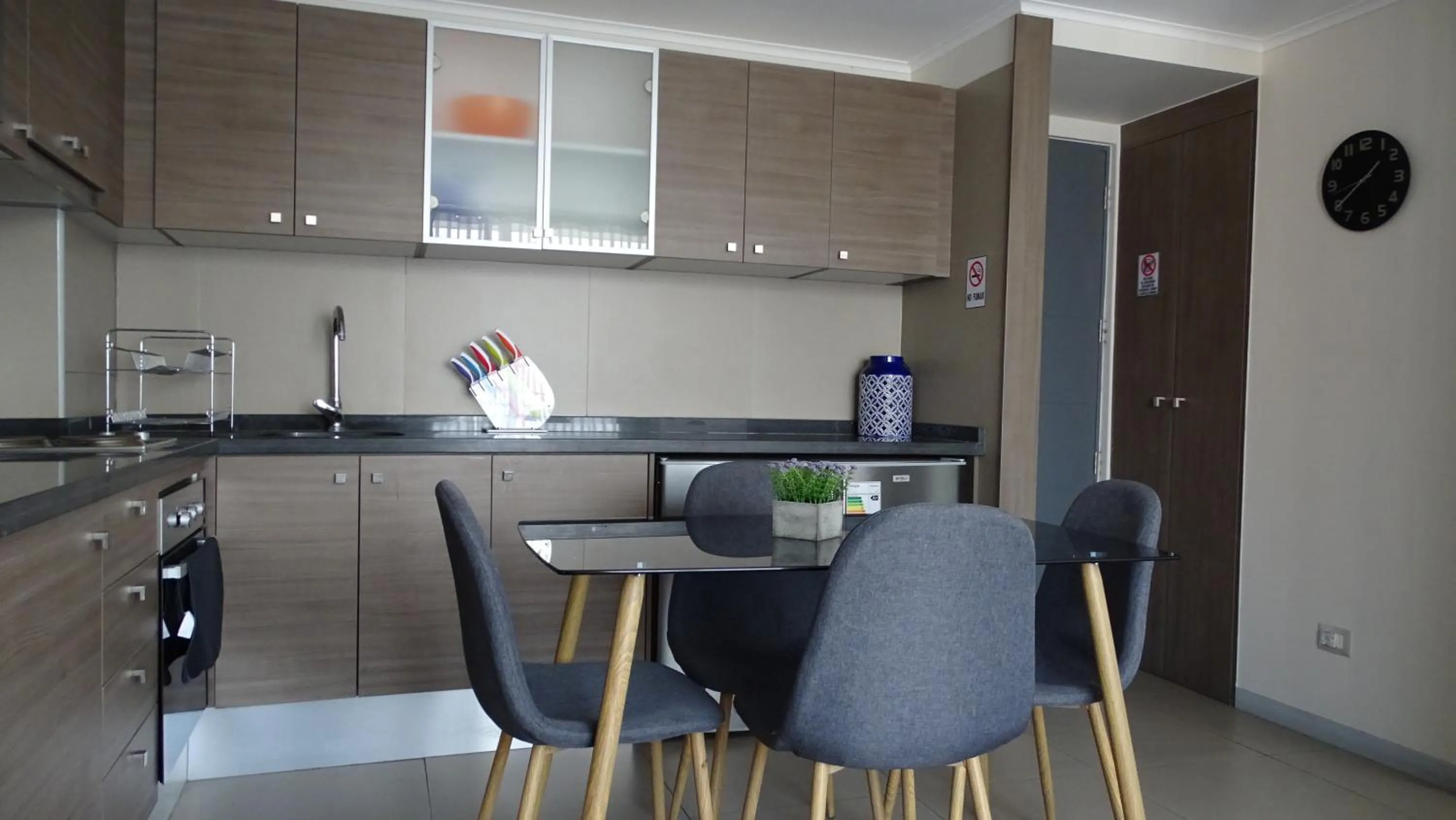 Moneda Express Apart