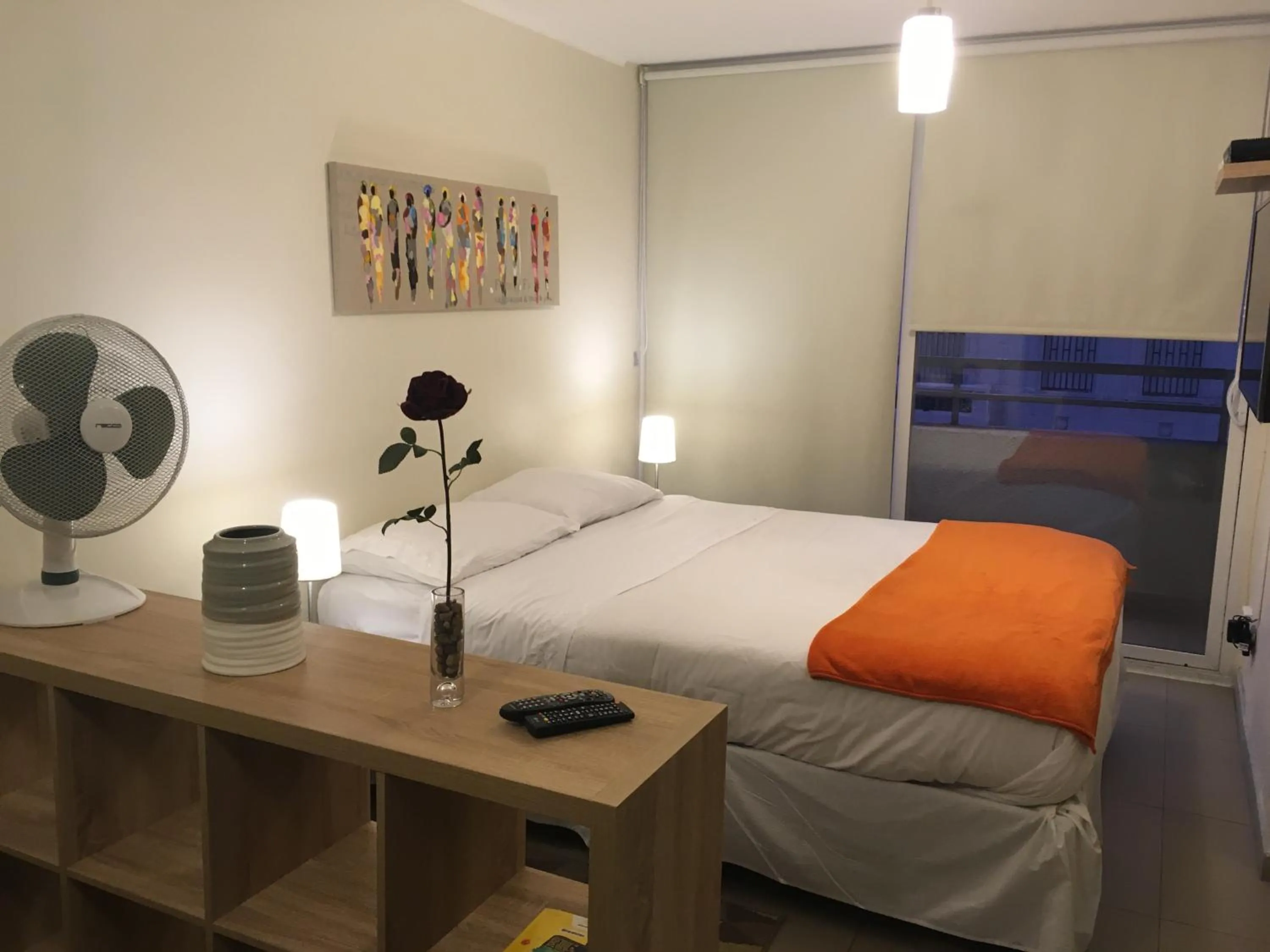 Bed in Moneda Express Apart