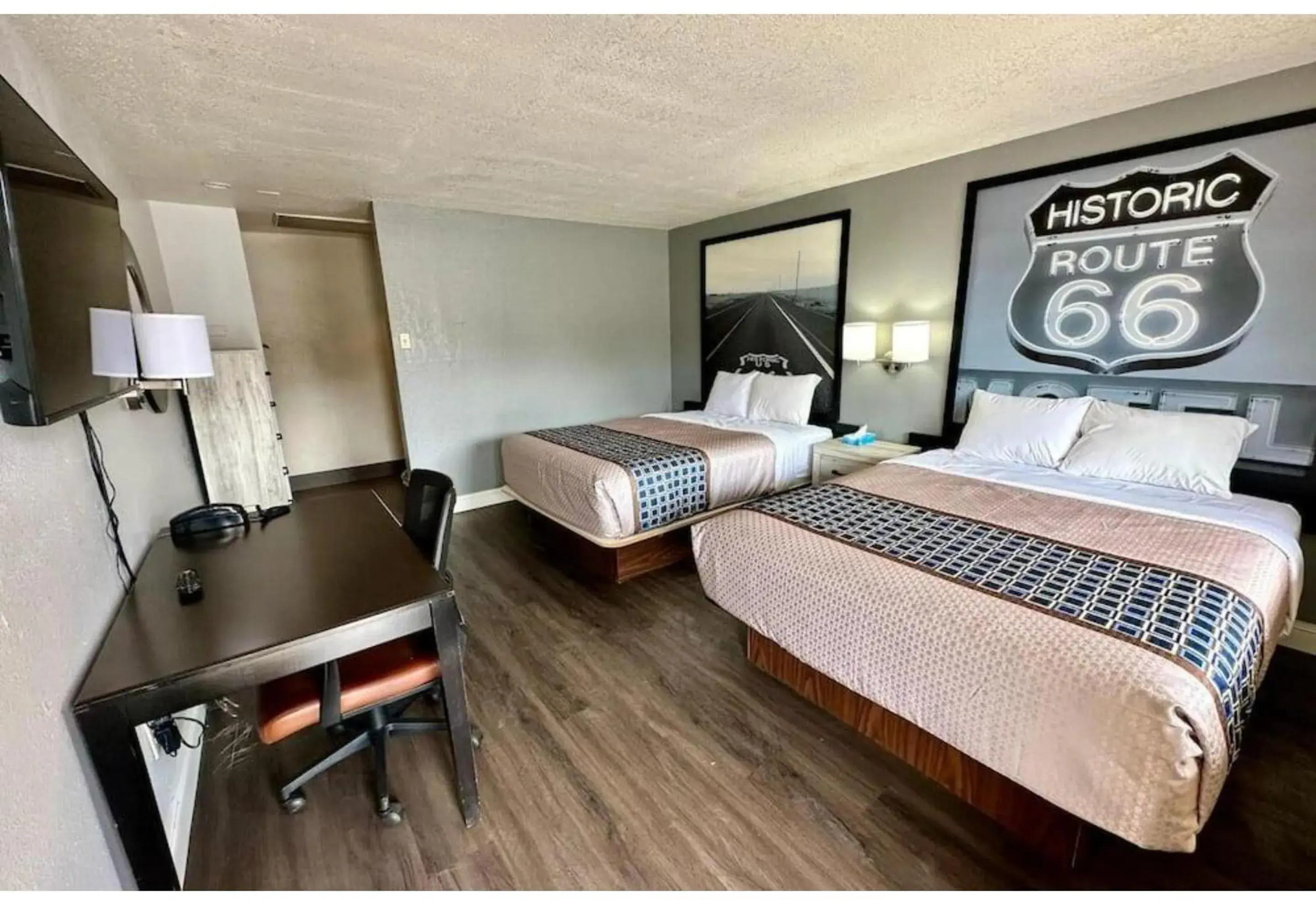 Queen Room with Two Queen Beds - Non-Smoking in Canyon Inn Motel Flagstaff AZ Queen Room with Two Queen Beds - Non-Smoking in Canyon Inn Motel Flagstaff AZ