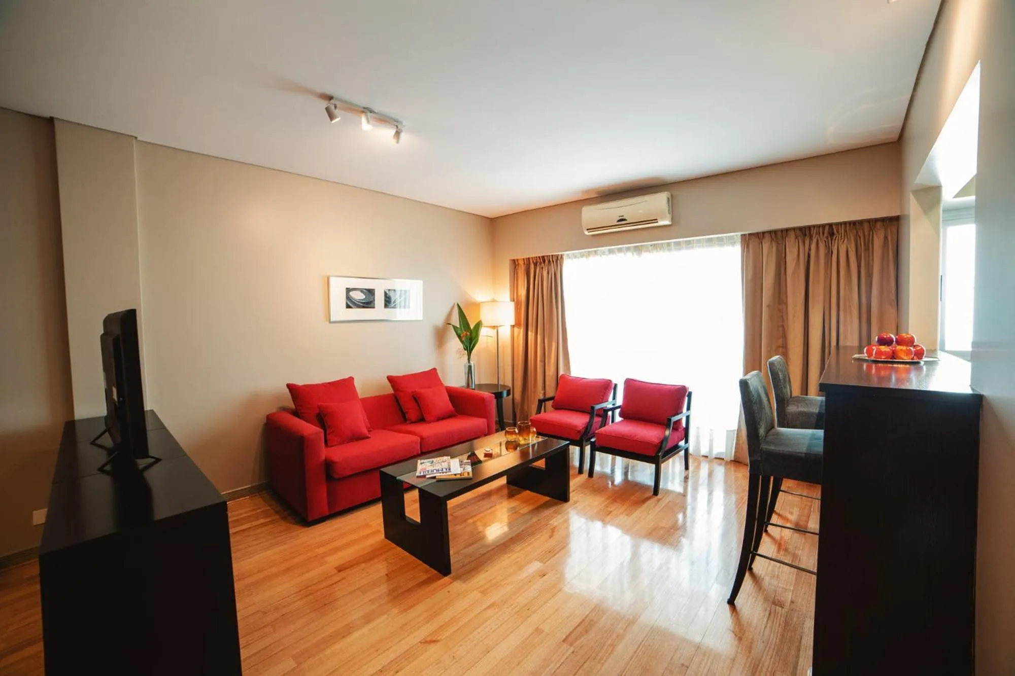 Living room in ARC Callao Studios & Suites