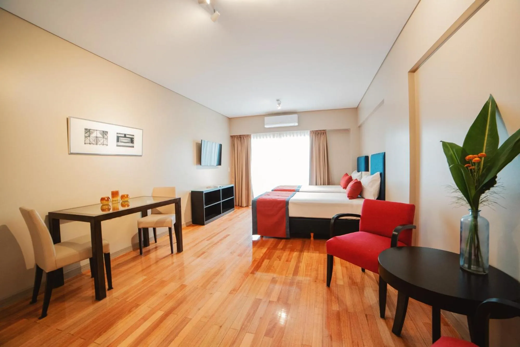 Living room in ARC Callao Studios & Suites