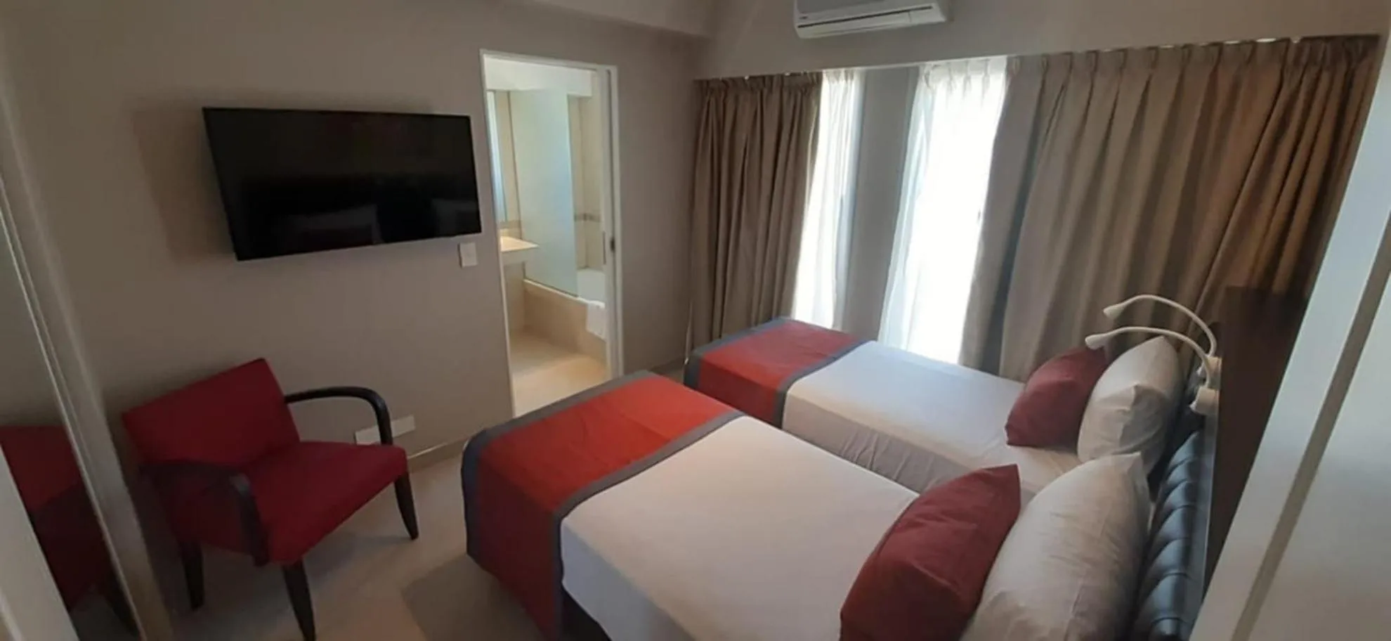 Bedroom, Bed in ARC Callao Studios & Suites