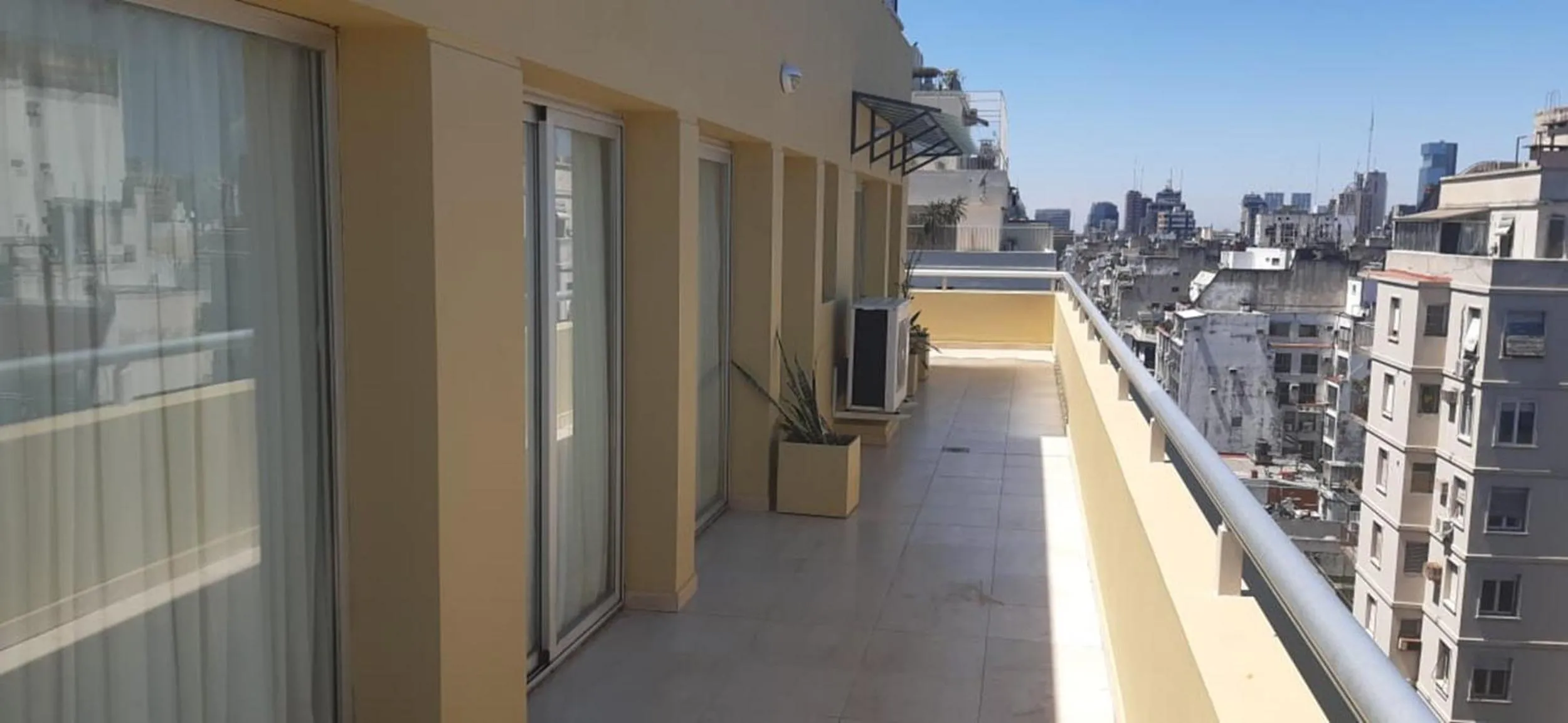 Balcony/Terrace in ARC Callao Studios & Suites