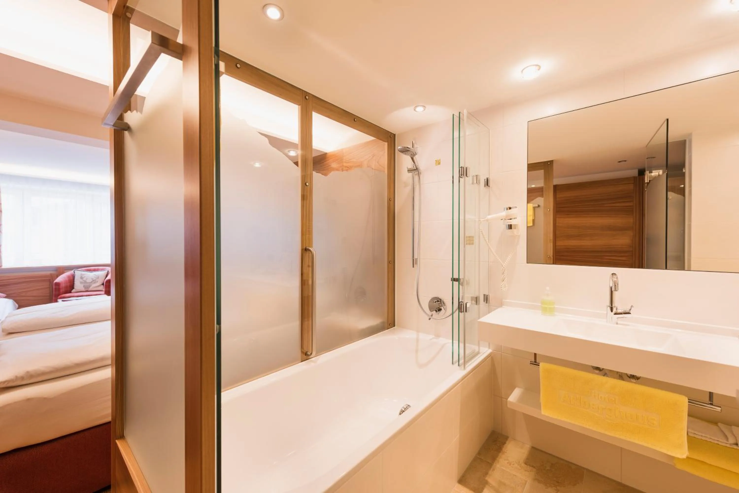 Bathroom, Bed in Arlberghaus