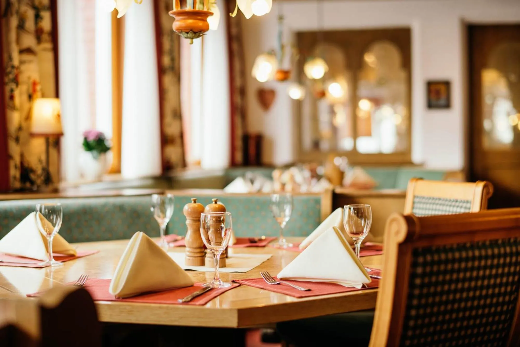 Restaurant/places to eat in Arlberghaus