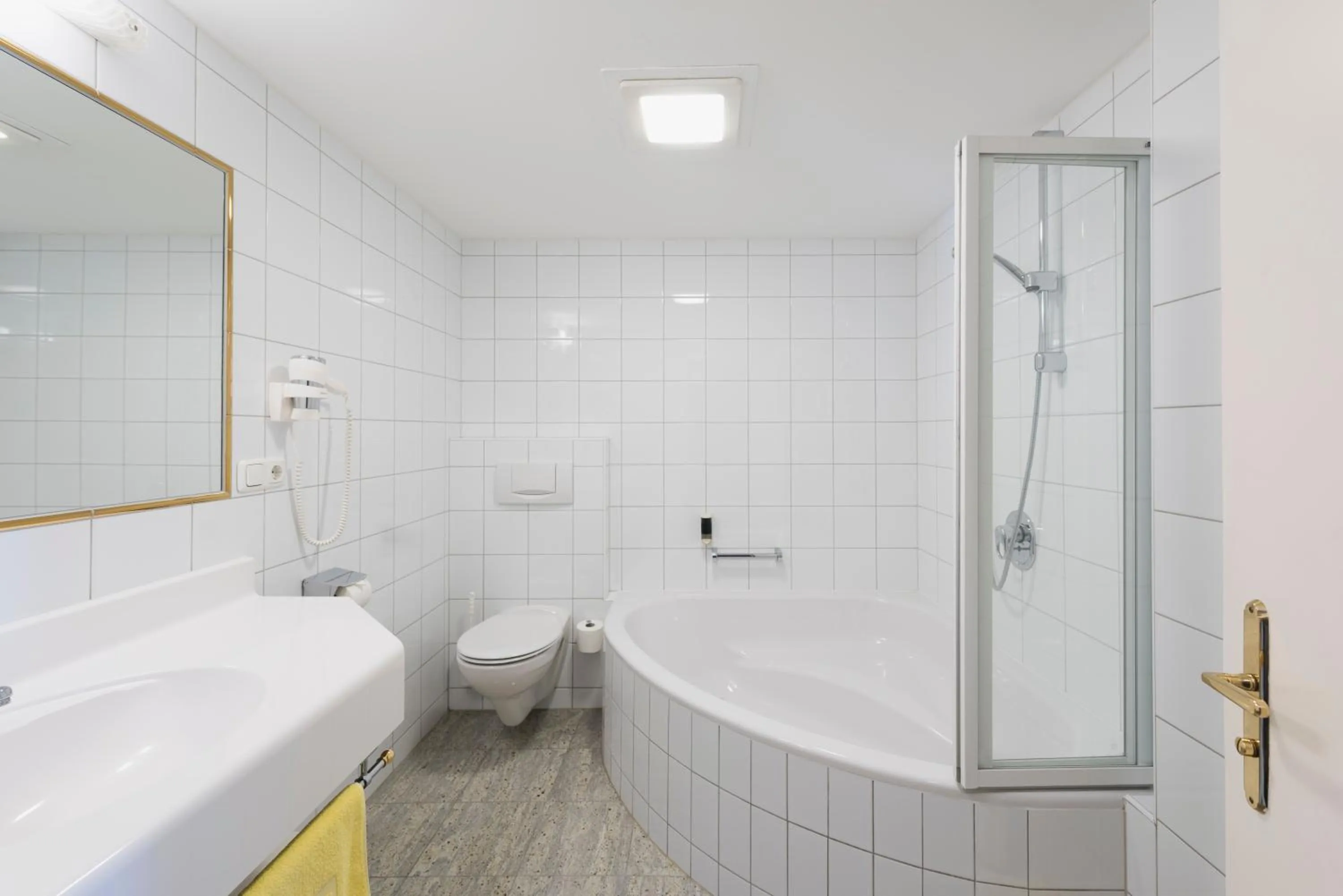 Bathroom in Arlberghaus