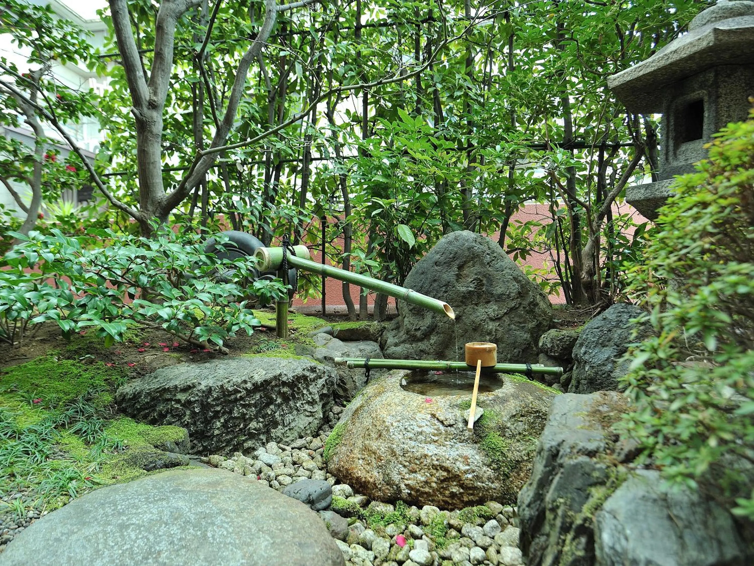 Garden in Kyoto Horikawa Inn