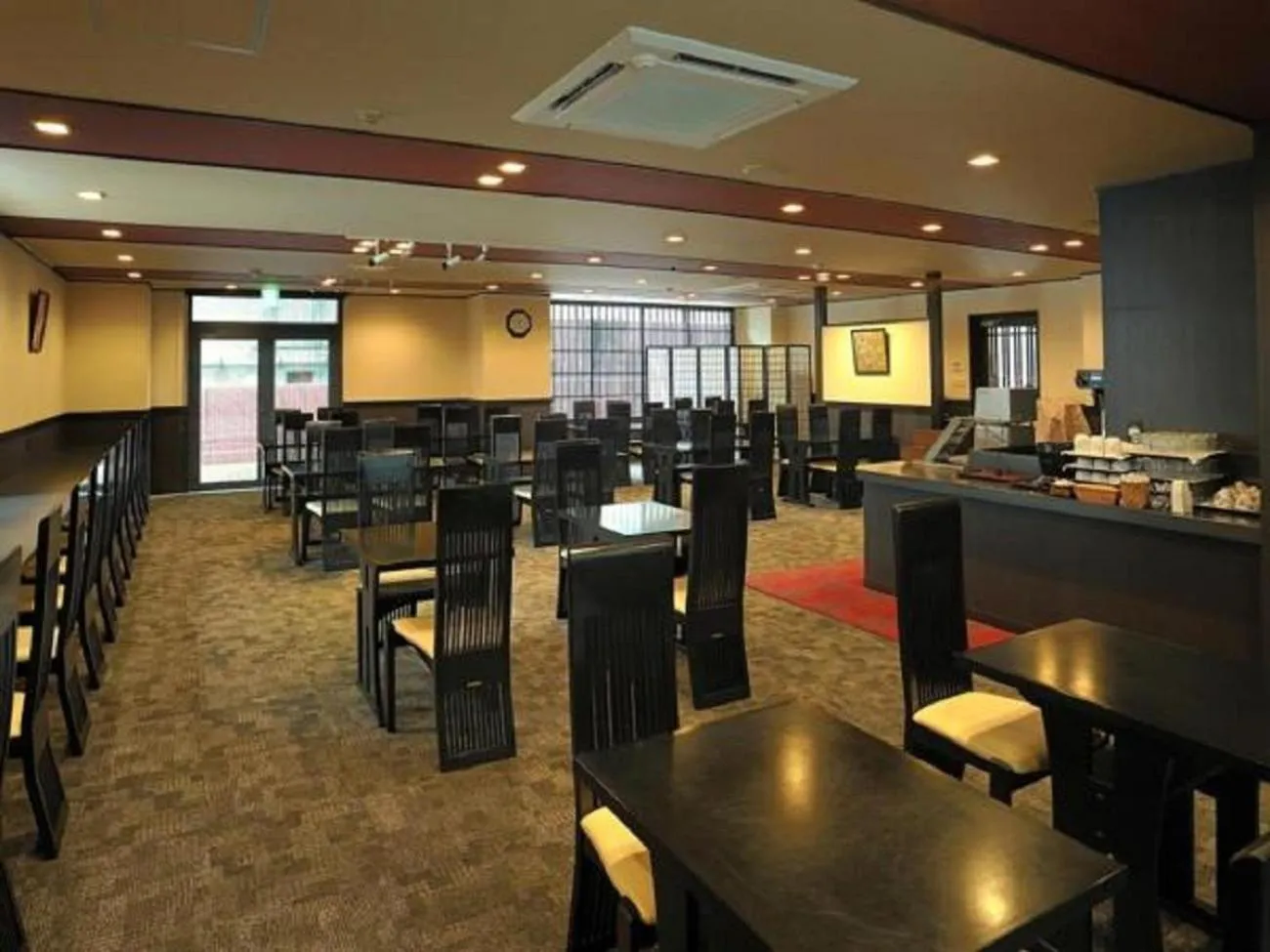 Restaurant/Places to Eat in Kyoto Horikawa Inn