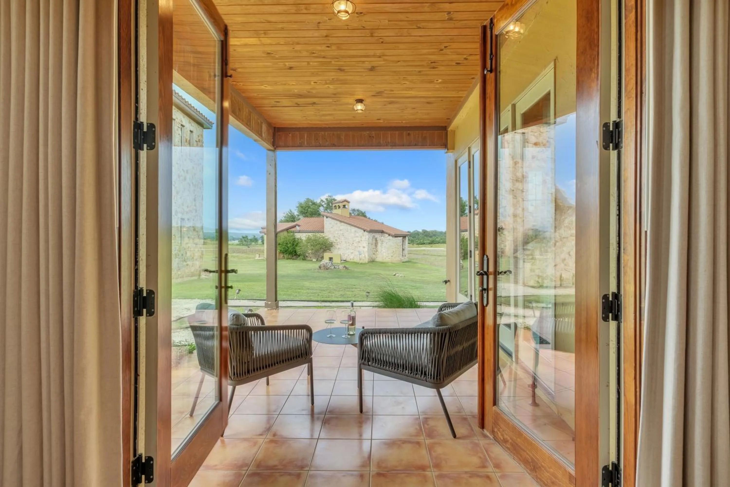 Patio in The Vineyard at Florence