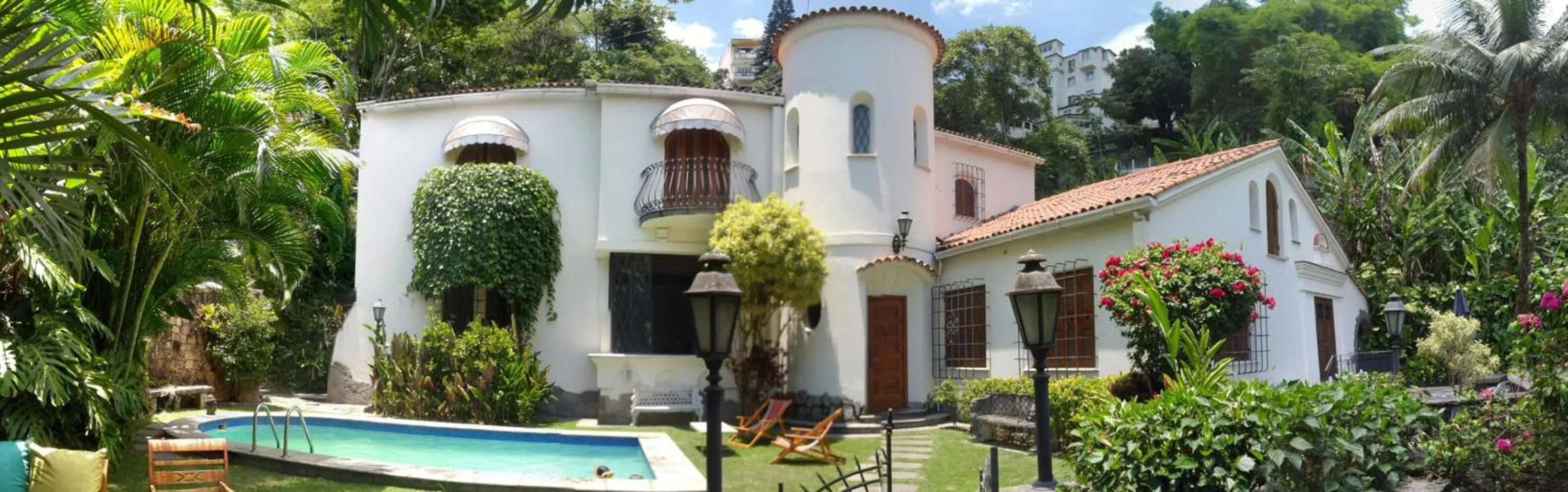 Property building in Casa Beleza