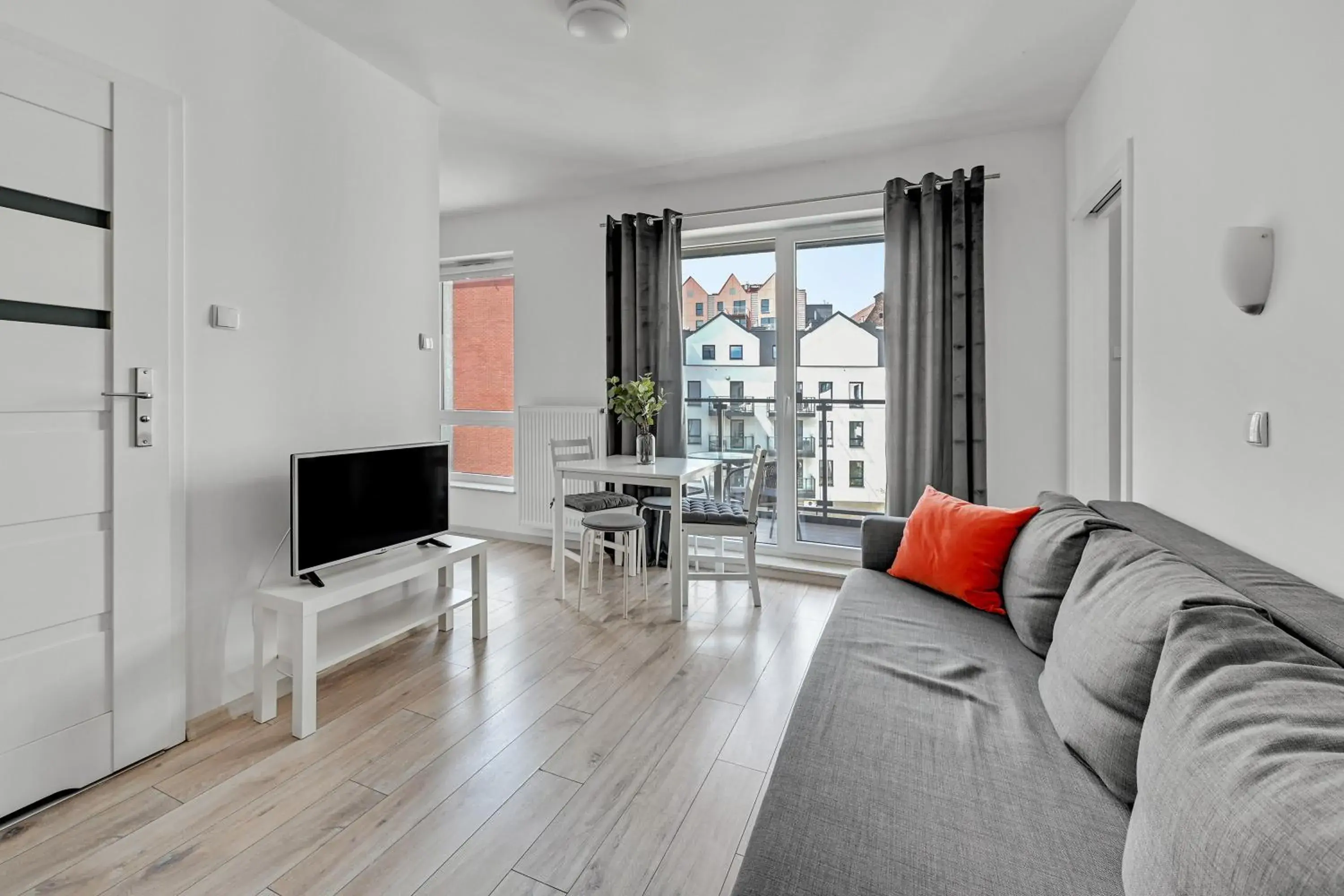 One-Bedroom Apartment in Chmielna Park - City Center & Parking by Downtown Apartments One-Bedroom Apartment in Chmielna Park - City Center & Parking by Downtown Apartments