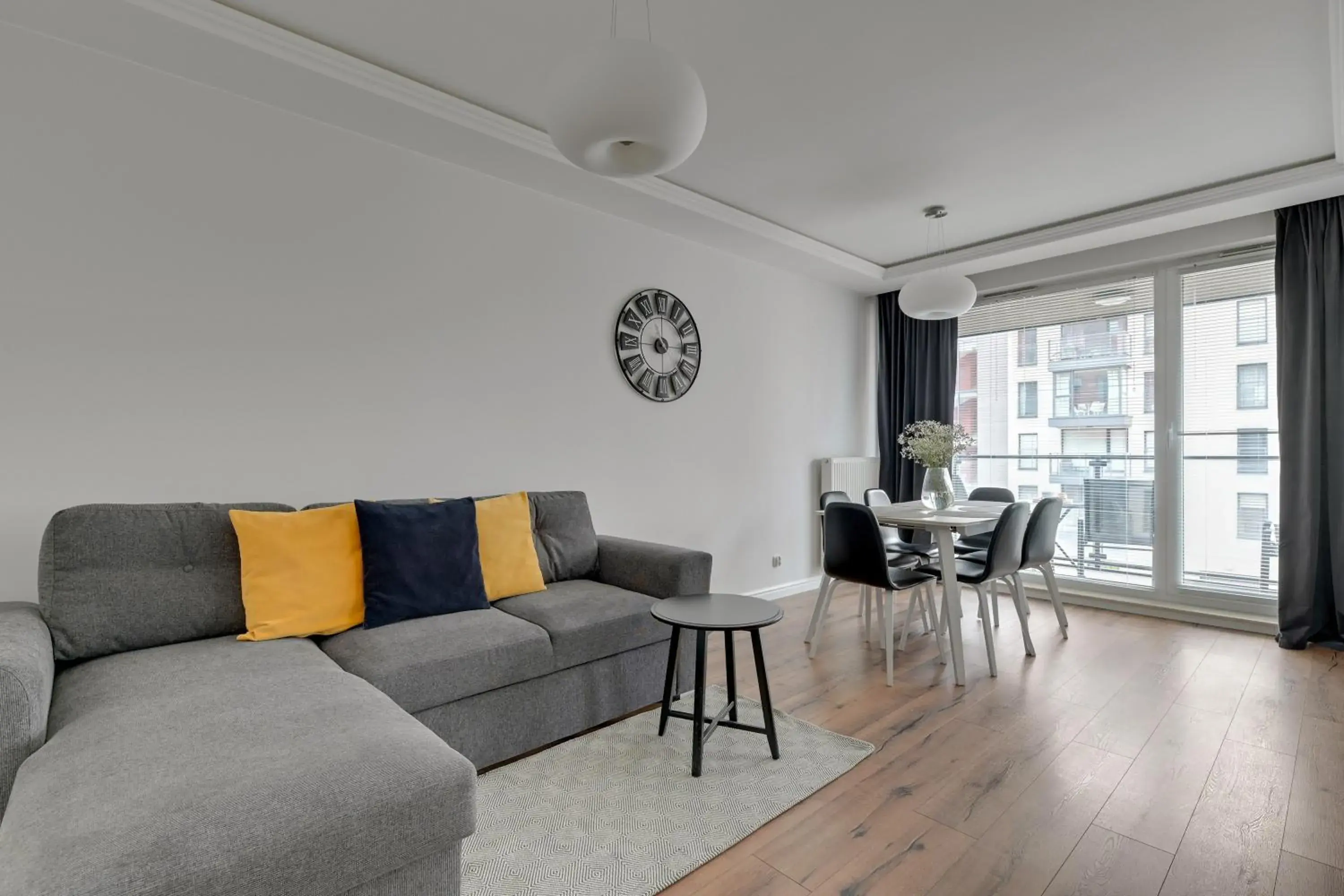 One-Bedroom Apartment with Balcony in Chmielna Park - City Center & Parking by Downtown Apartments One-Bedroom Apartment with Balcony in Chmielna Park - City Center & Parking by Downtown Apartments