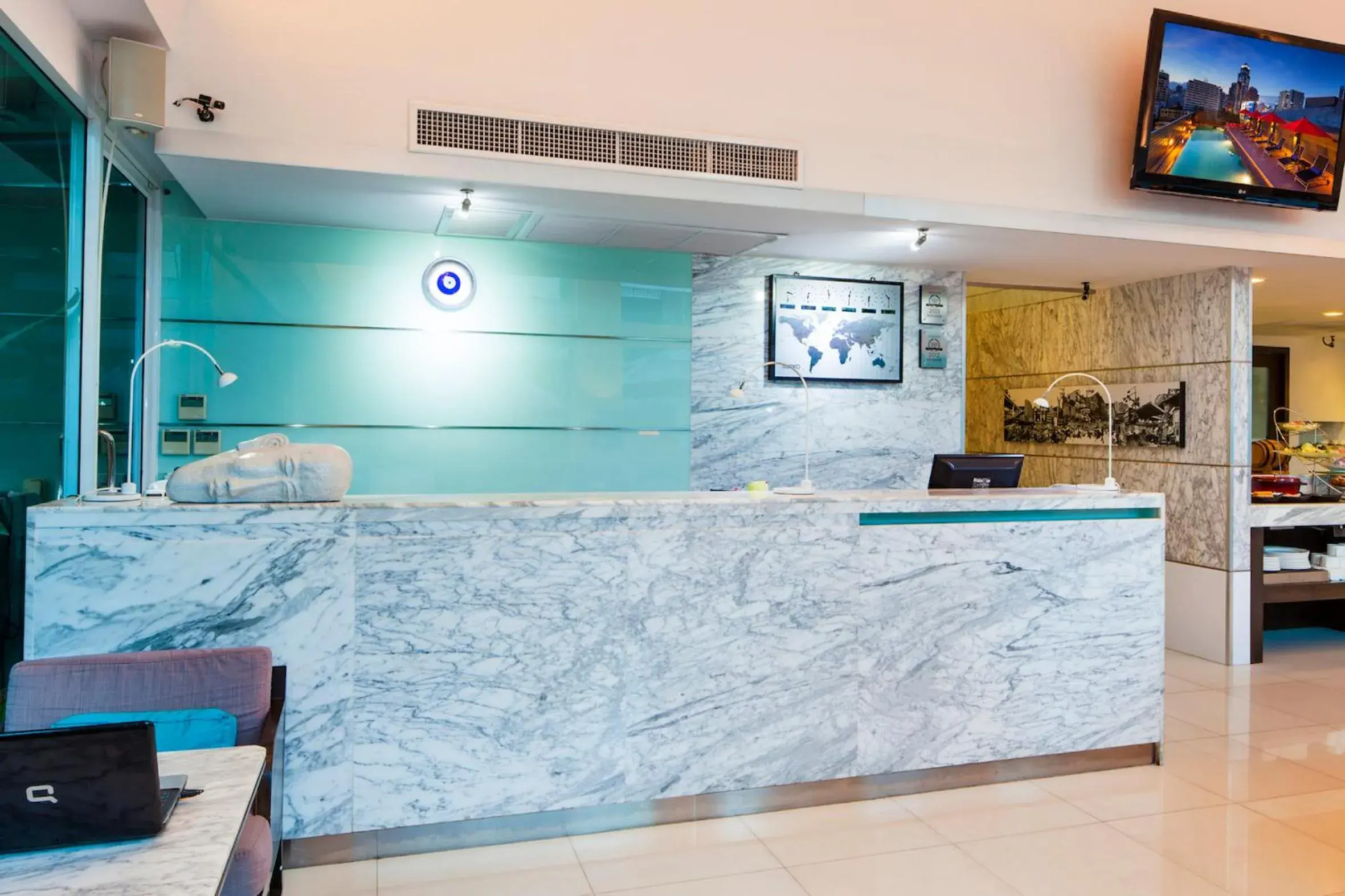 Lobby or reception in Hotel Solo, Sukhumvit 2, Bangkok - SHA Extra Plus Lobby or reception in Hotel Solo, Sukhumvit 2, Bangkok - SHA Extra Plus
