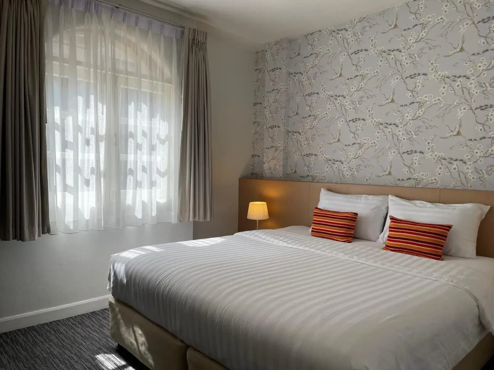 Bed in 24 Inn Bed in 24 Inn