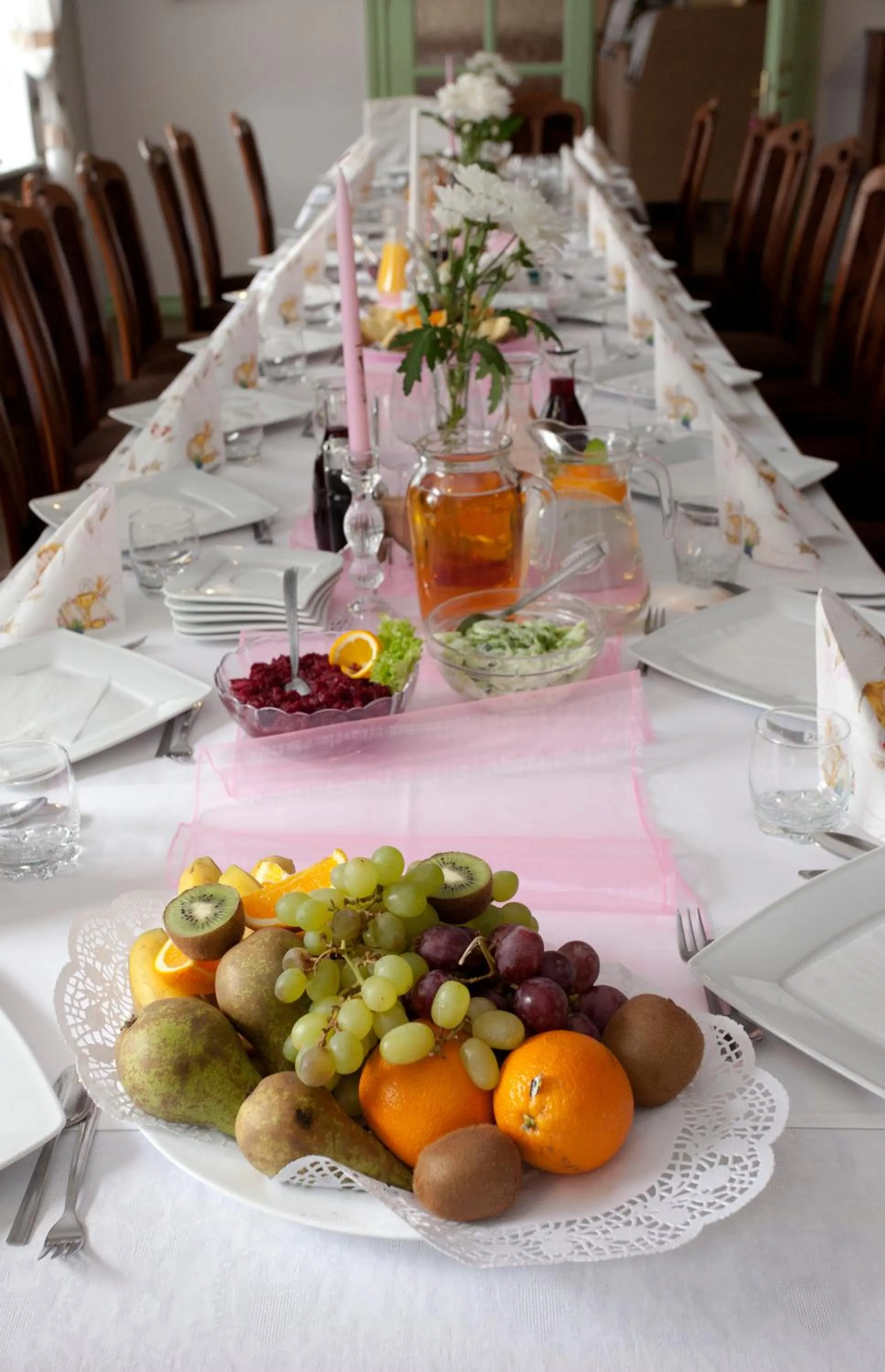 Restaurant/places to eat in Hotel Sowa