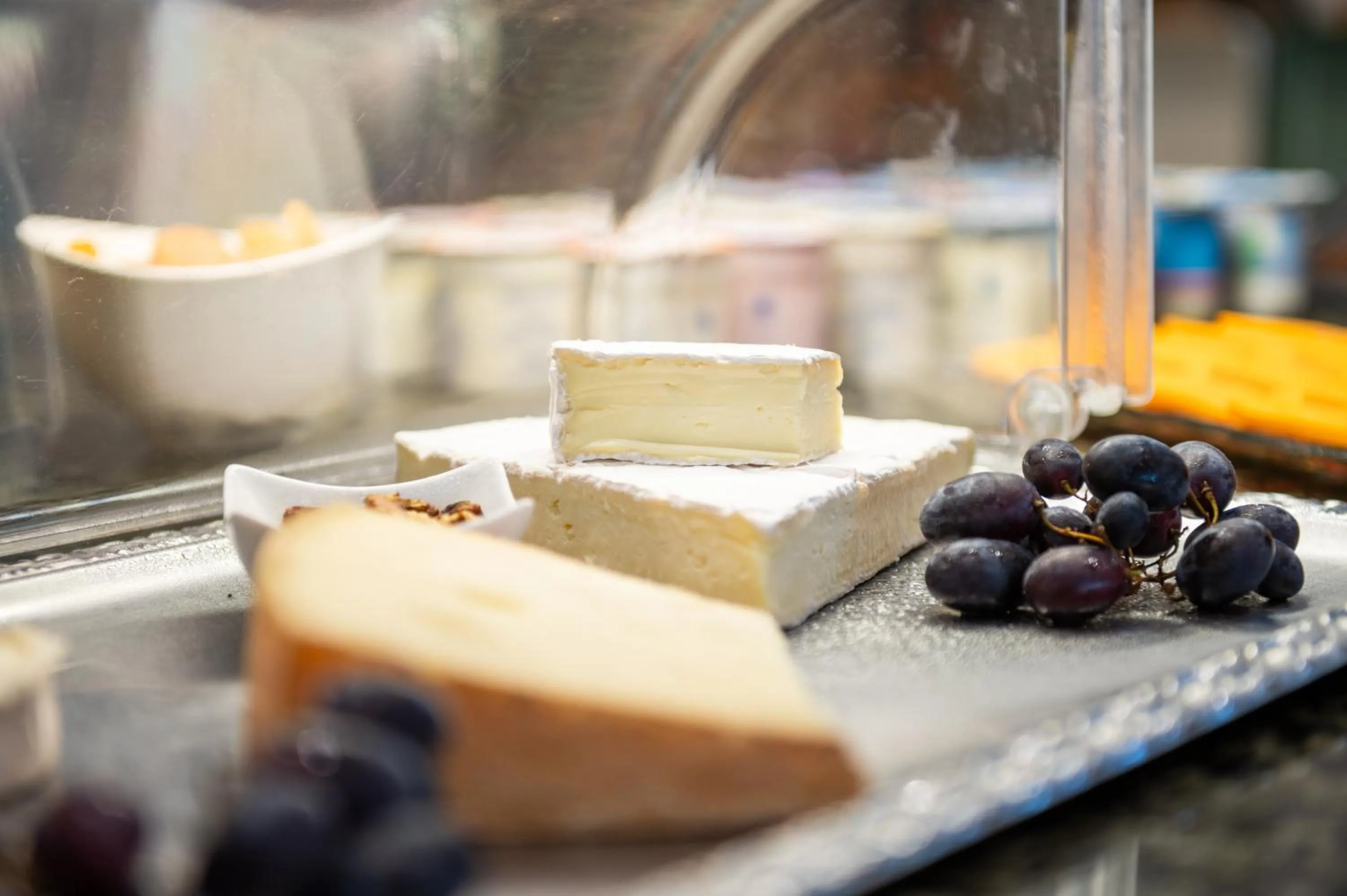 Buffet breakfast in Hostellerie Du Mont Aimé