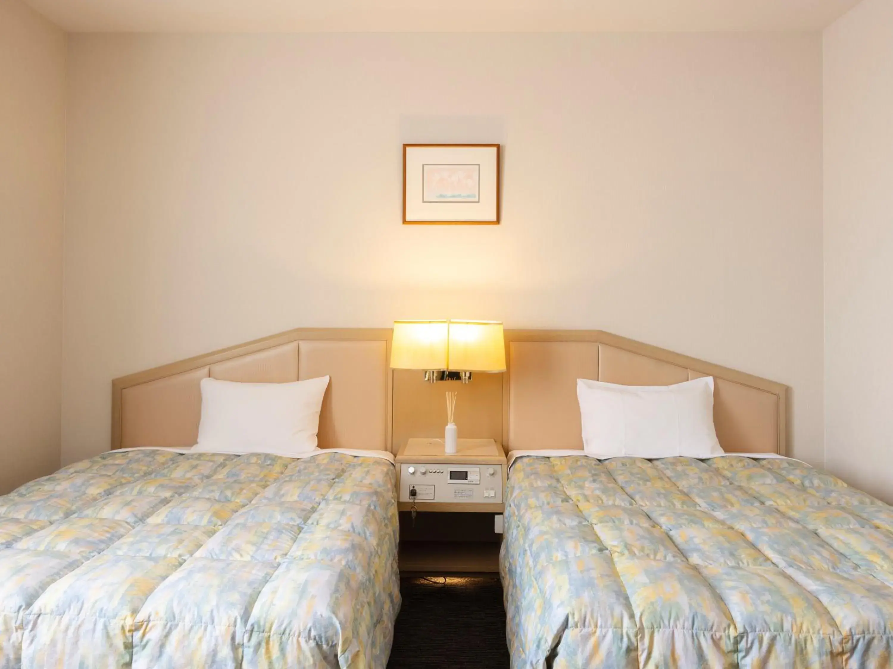 Bed in Tsubamesanjo Washington Hotel Bed in Tsubamesanjo Washington Hotel