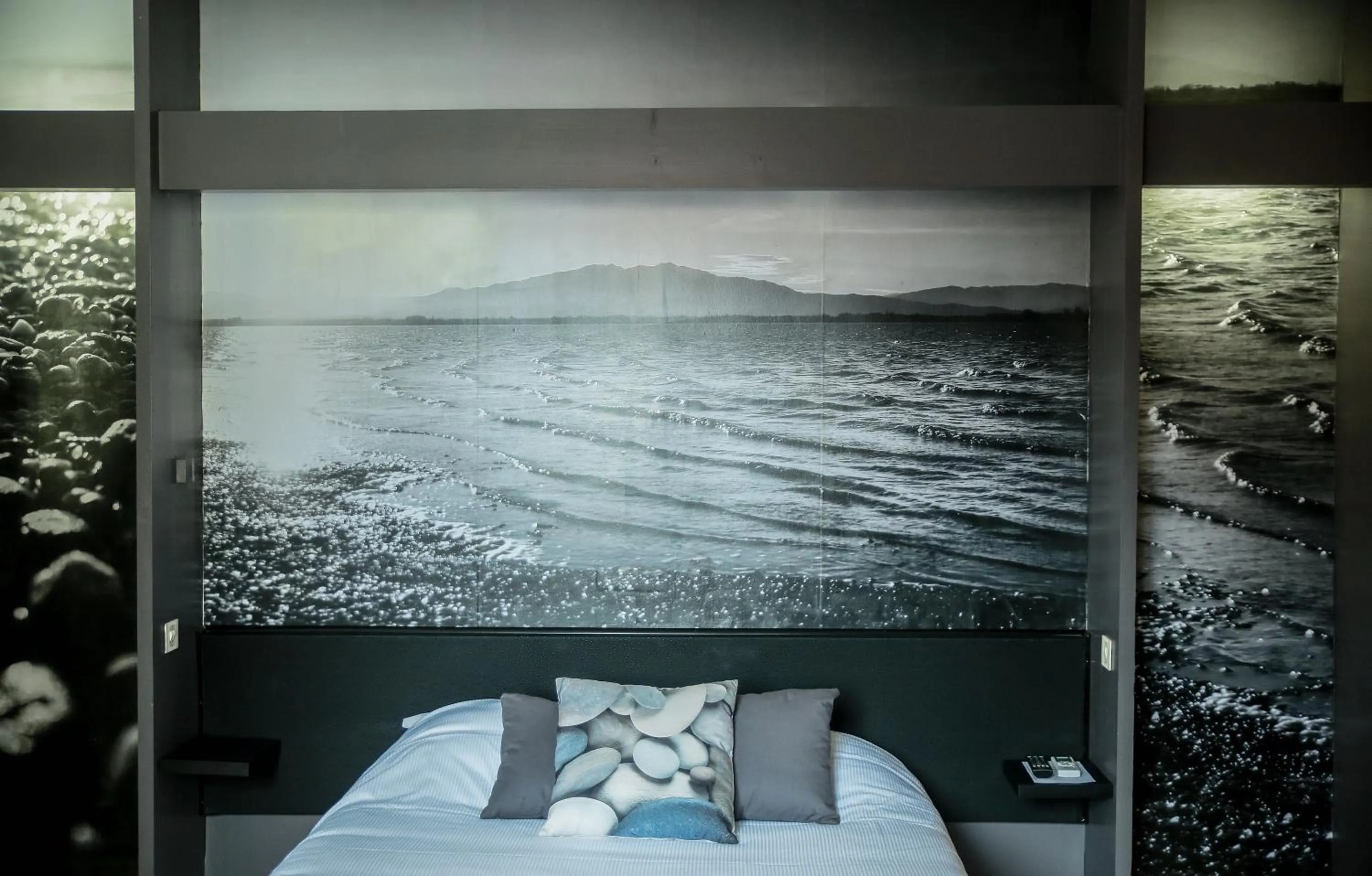 Bedroom, Bed in Hôtel De La Loge