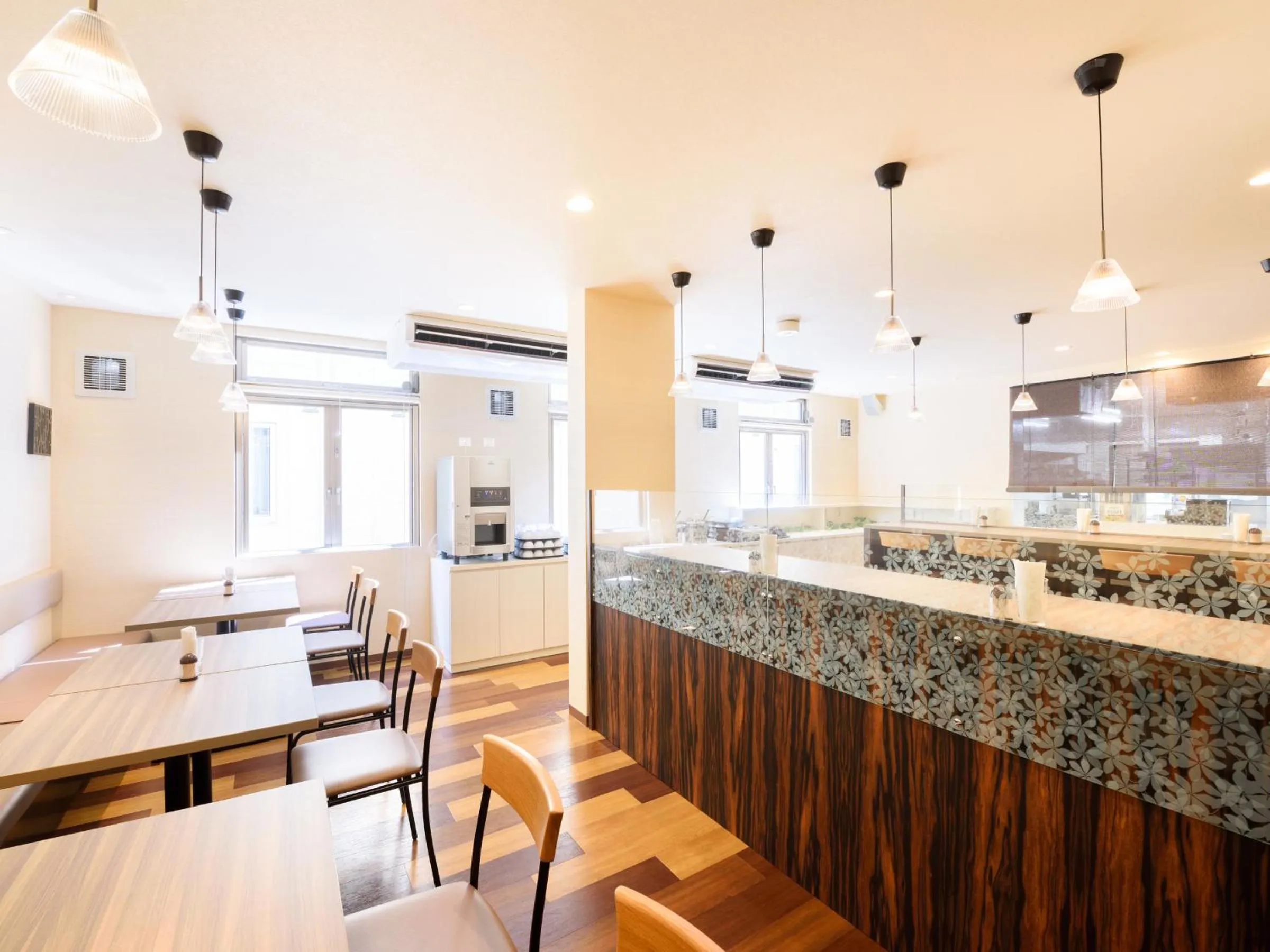 Restaurant/places to eat in La'gent Inn Kesennuma